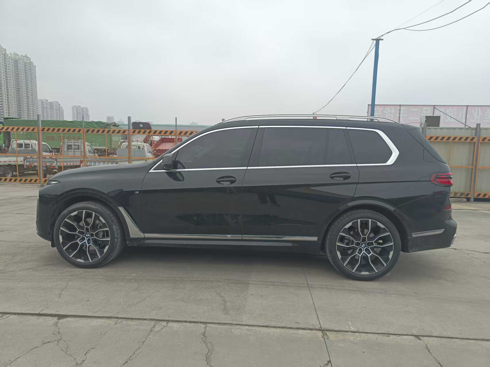 宝马 宝马X7 2025 汽车图片 #2