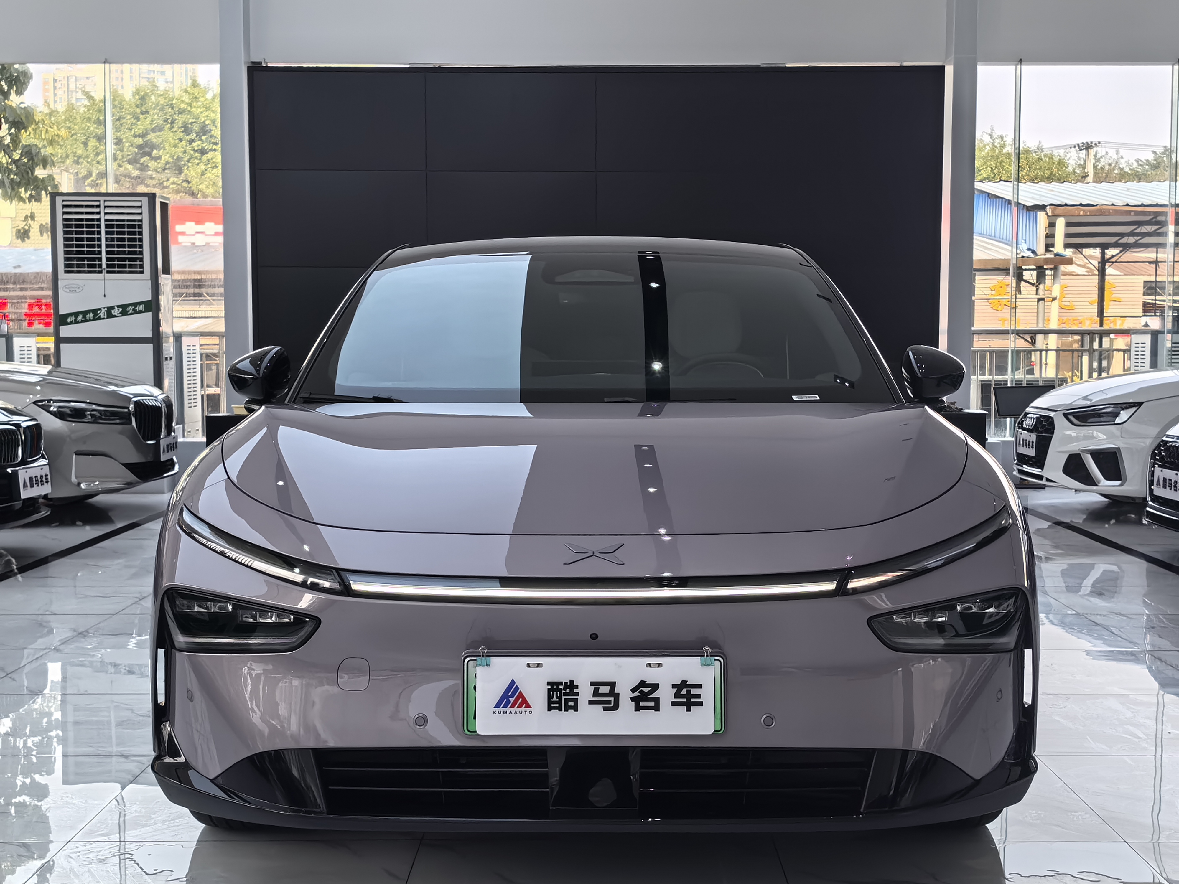 Xpeng P7+ 2025 car image #2