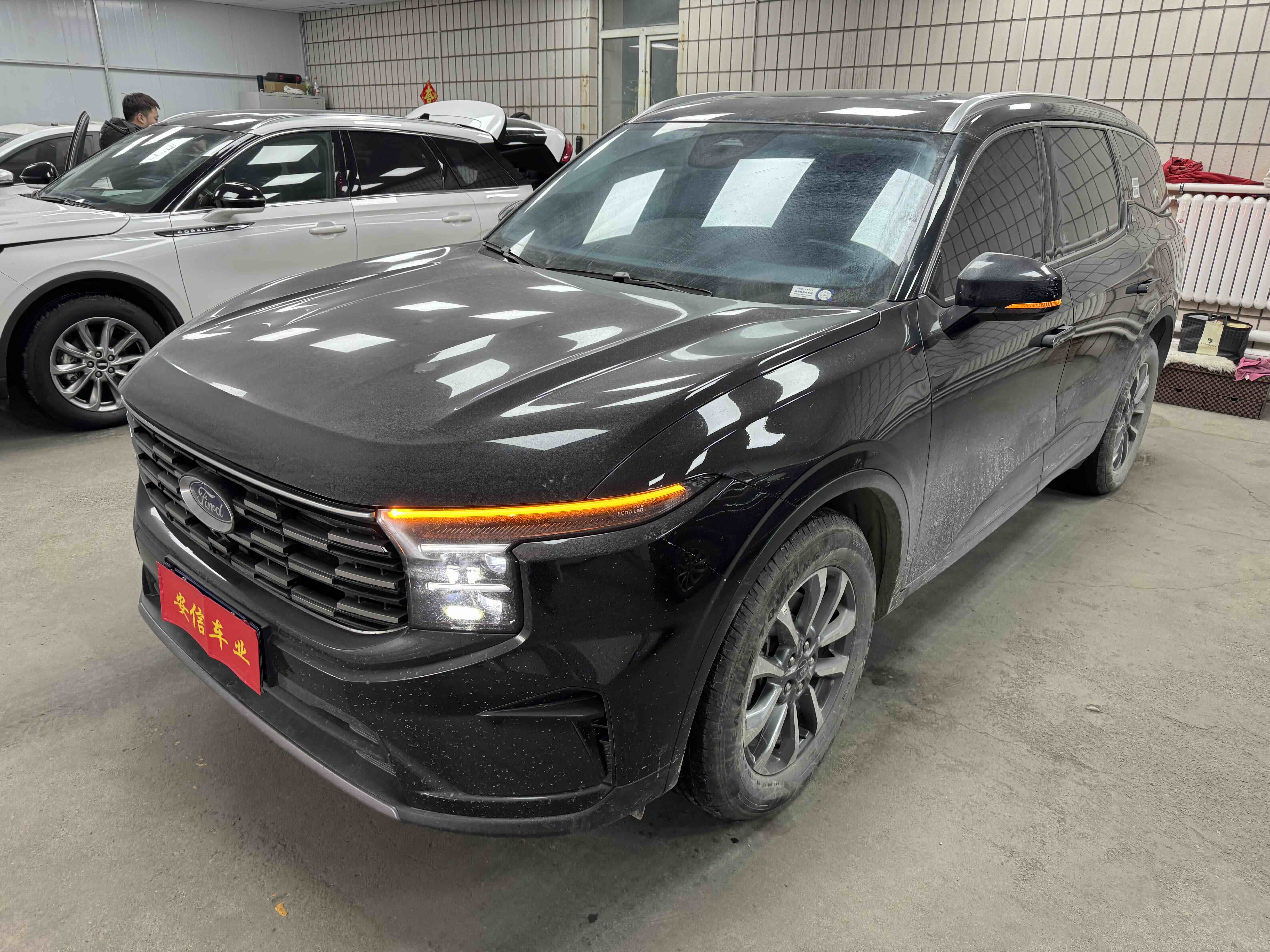 Ford Edge 2025 #2 Ford Edge 2025 صورة سيارة #2