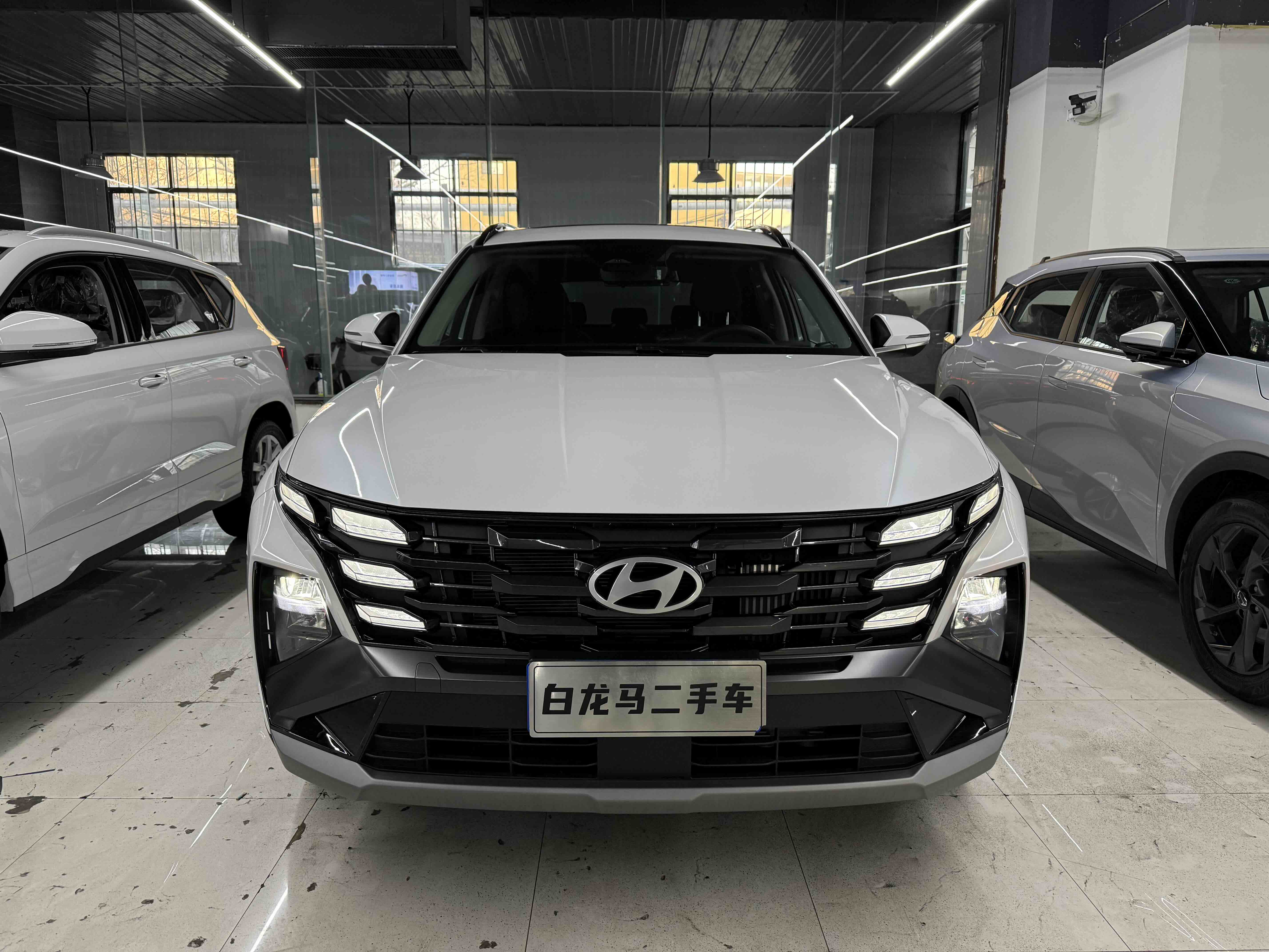 Hyundai Tucson 2025 immagine di auto #2