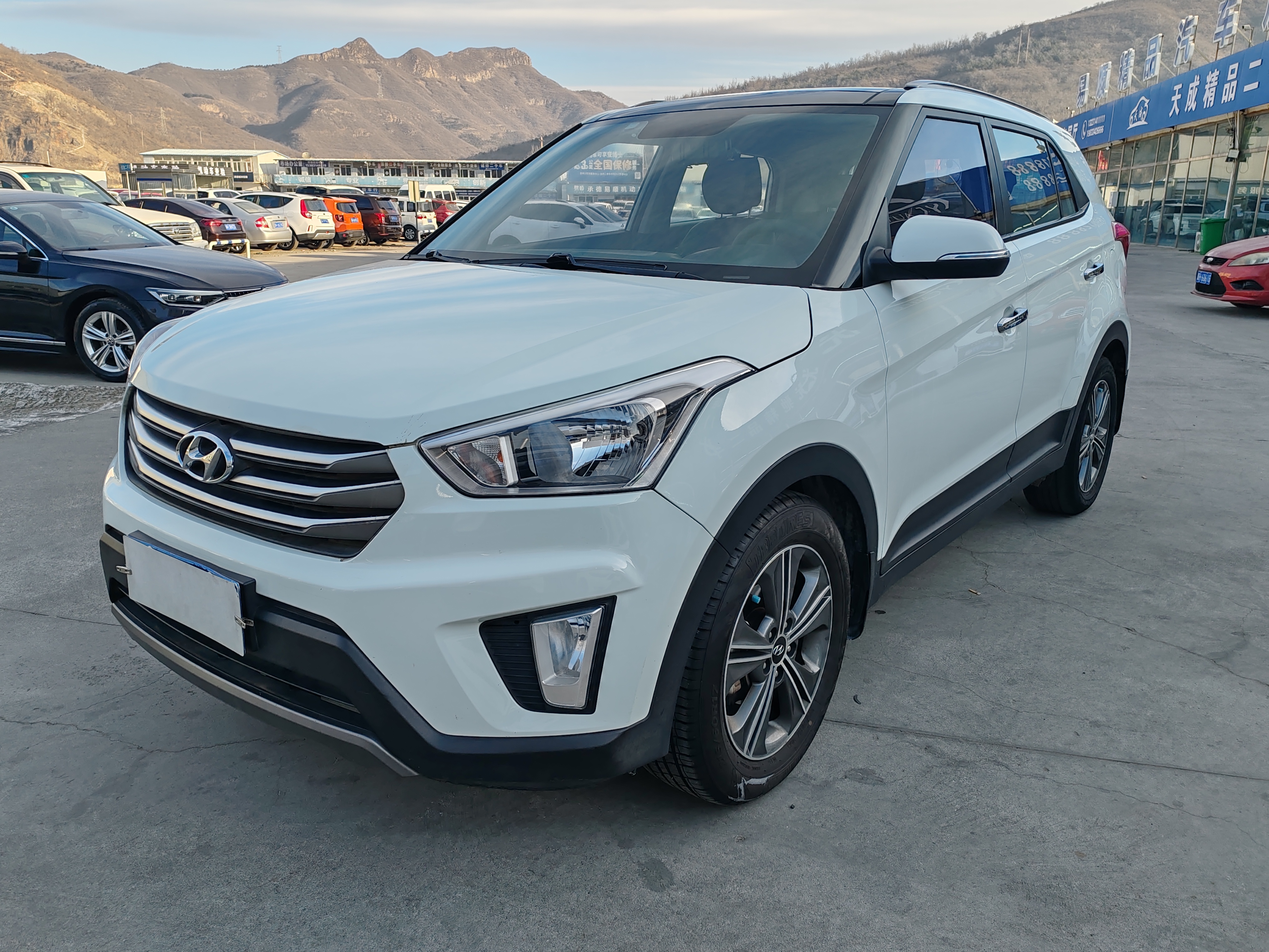 Hyundai ix25 2016 car image #2