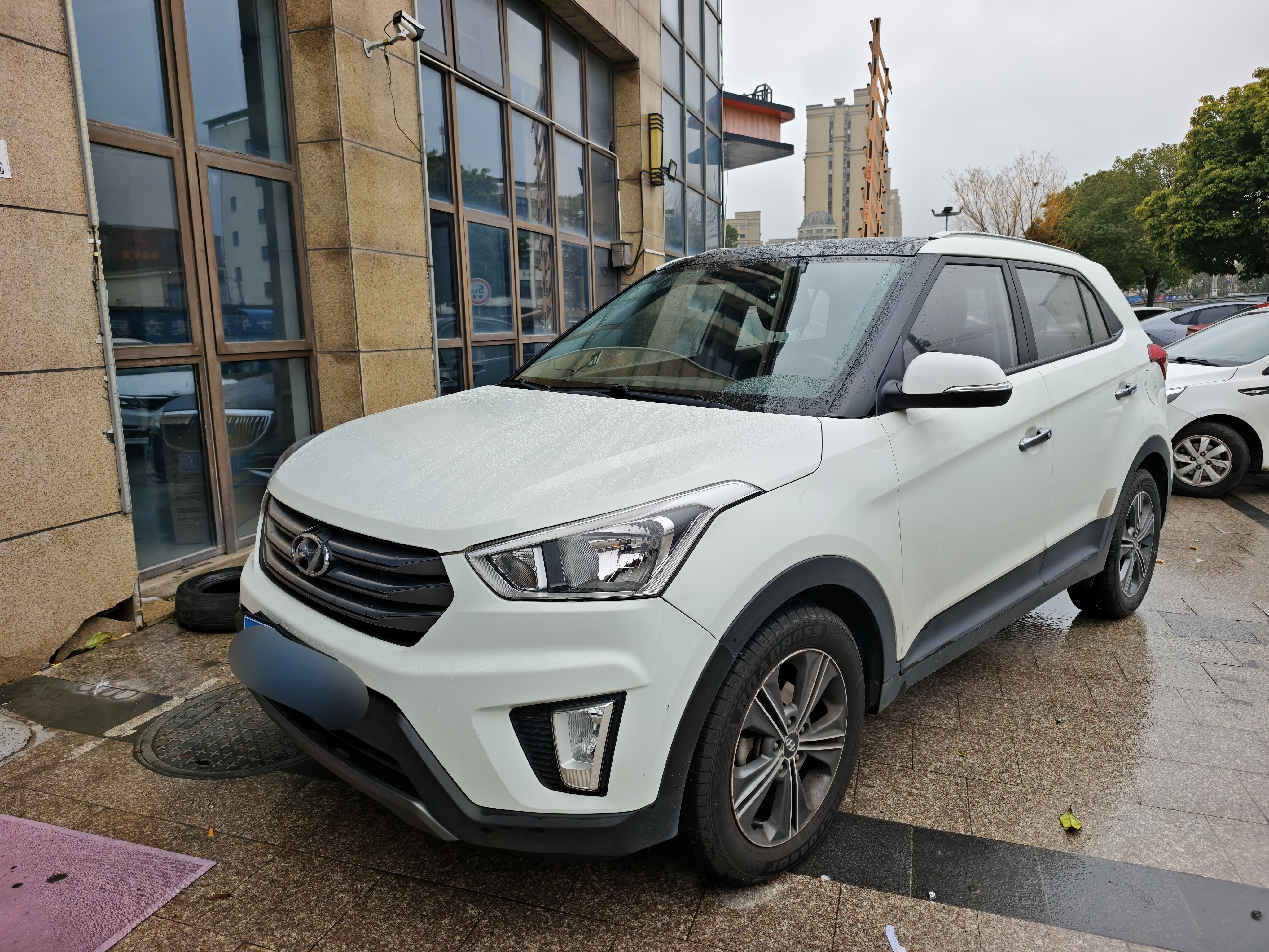 Hyundai ix25 2017 car image #2