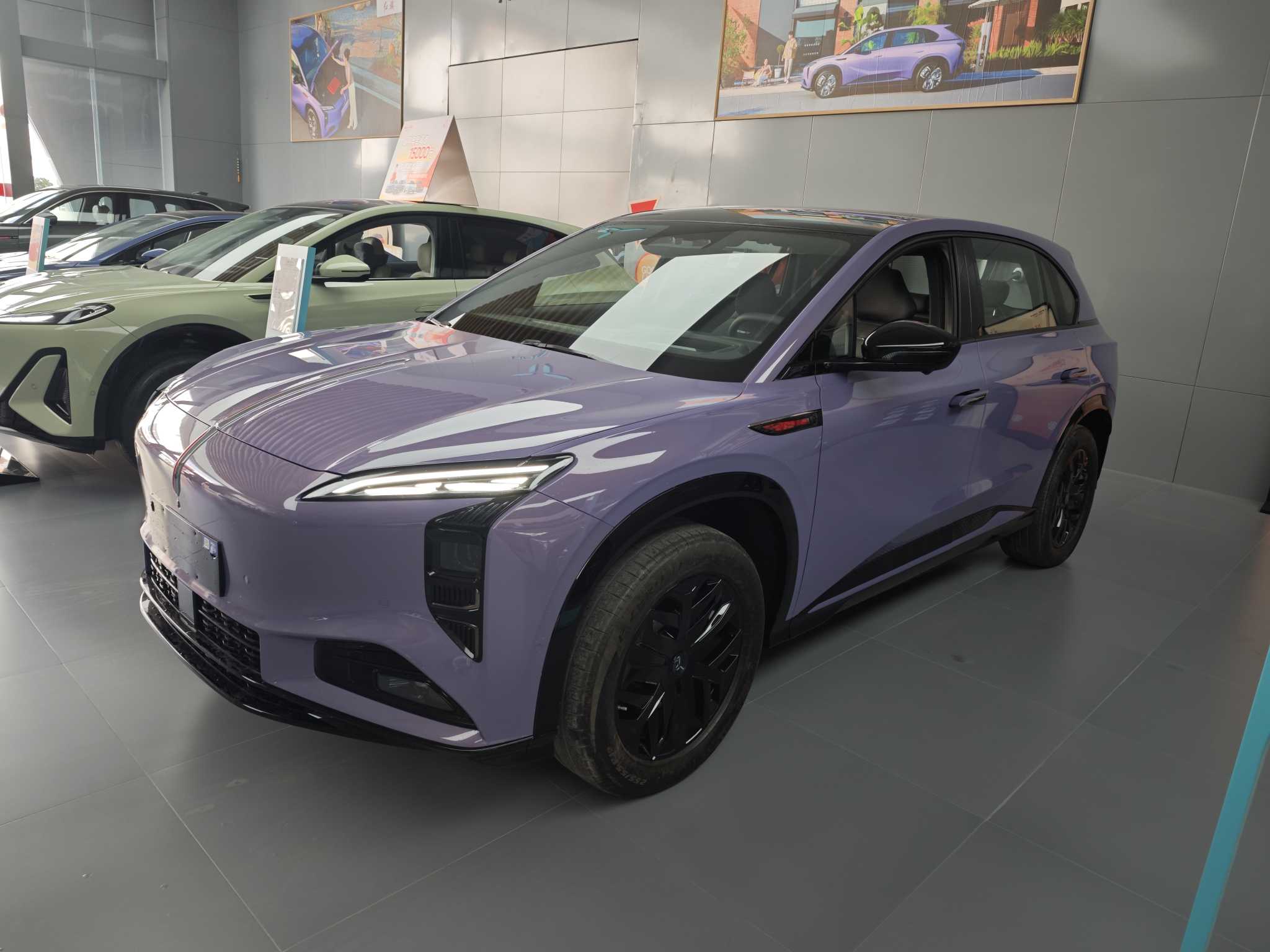 HongQi TianGong 08 2025 car image #2