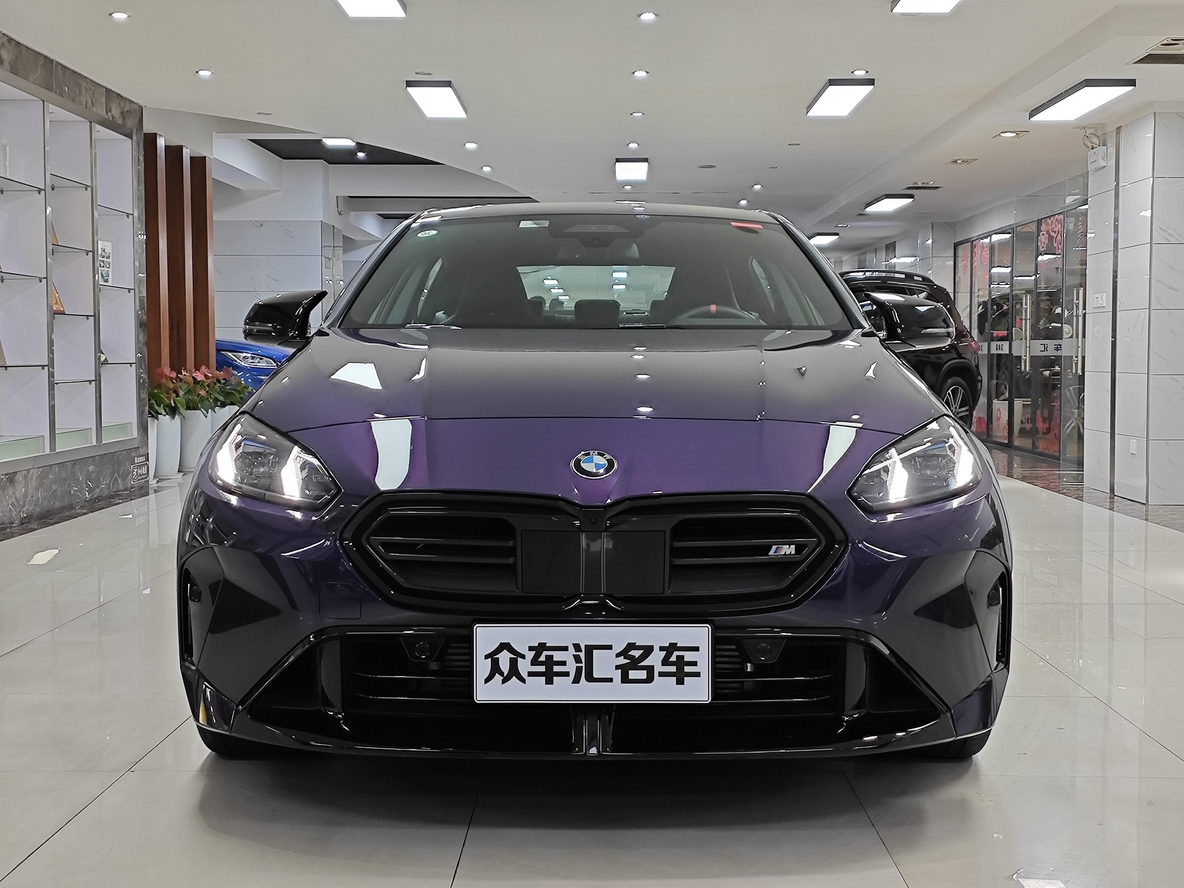 BMW M235L 2025 #2 BMW M235L 2025 car image #2