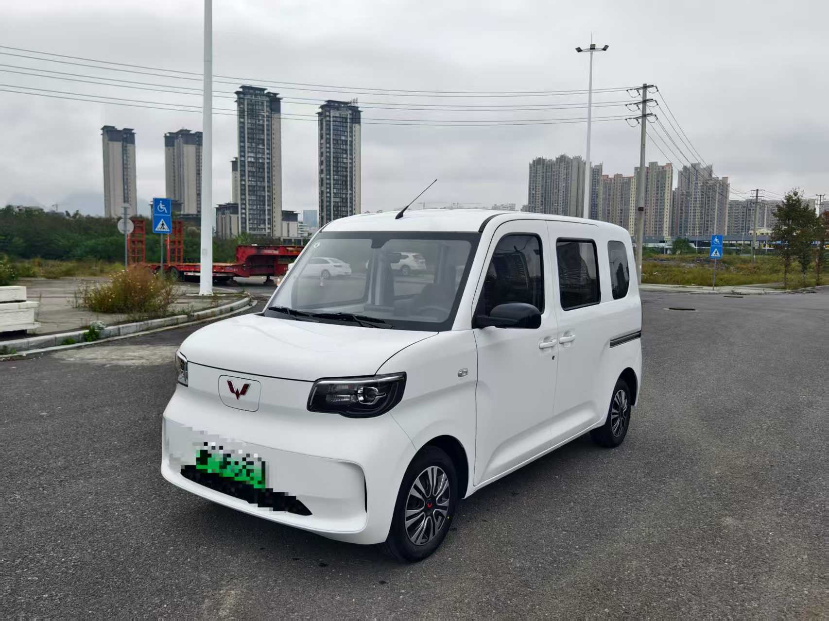 五菱汽车 五菱之光新能源 2025 汽车图片 #2