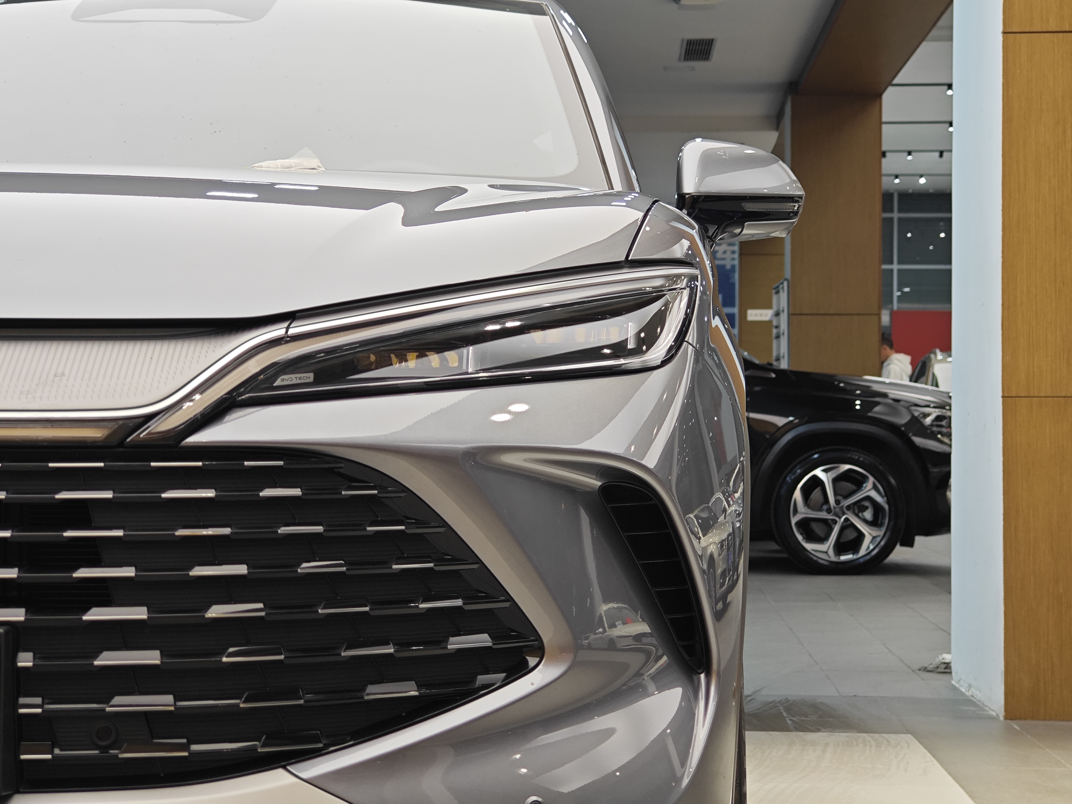 BYD SongL DM-i 2025 car image #2