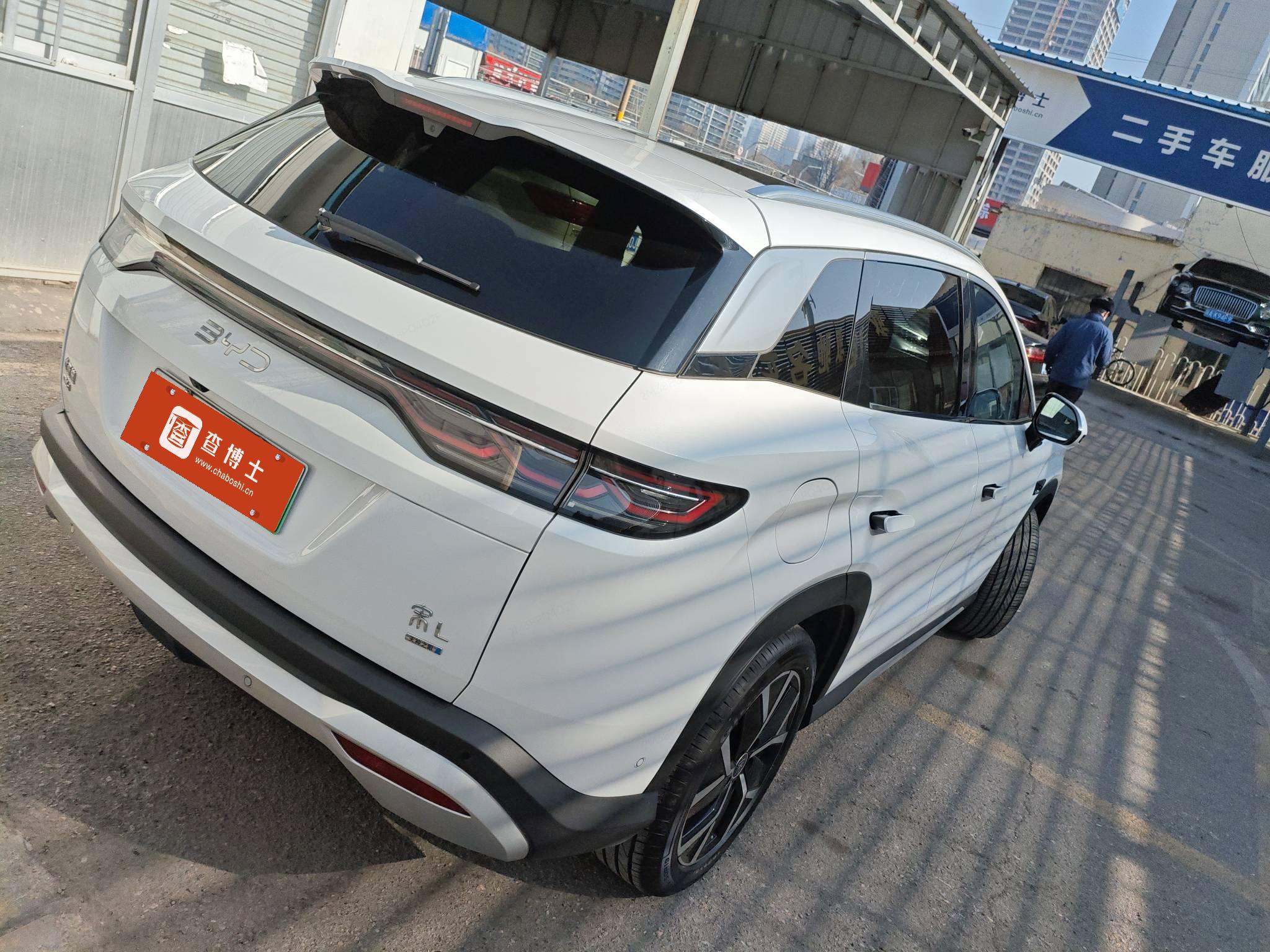 BYD SongL DM-i 2025 car image #2