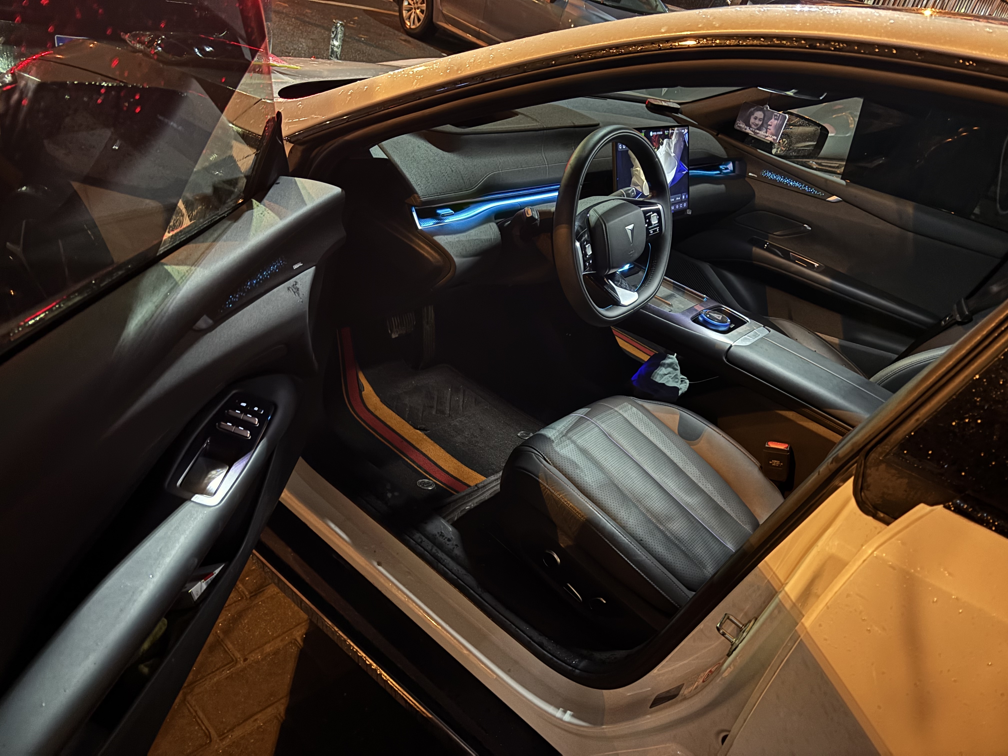 Deepal L07 2025 imagem de carro #2