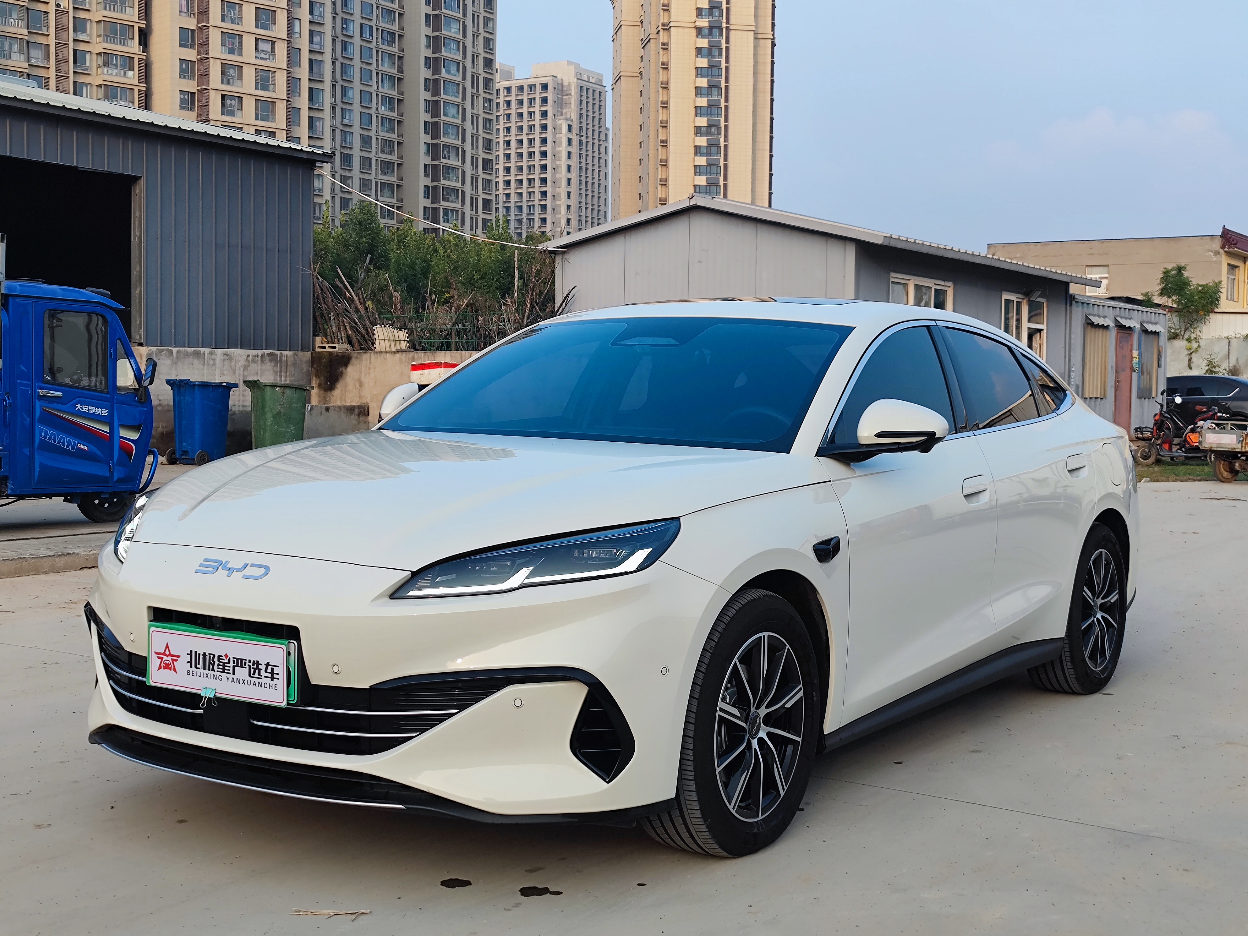 BYD Seal 06 DM-i 2025 #2 BYD Seal 06 DM-i 2025 car image #2