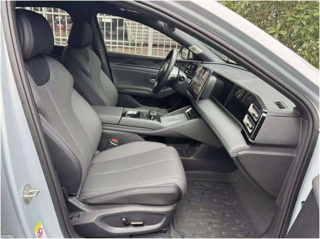 BYD Qin L 2025 #2 BYD Qin L 2025 car image #2