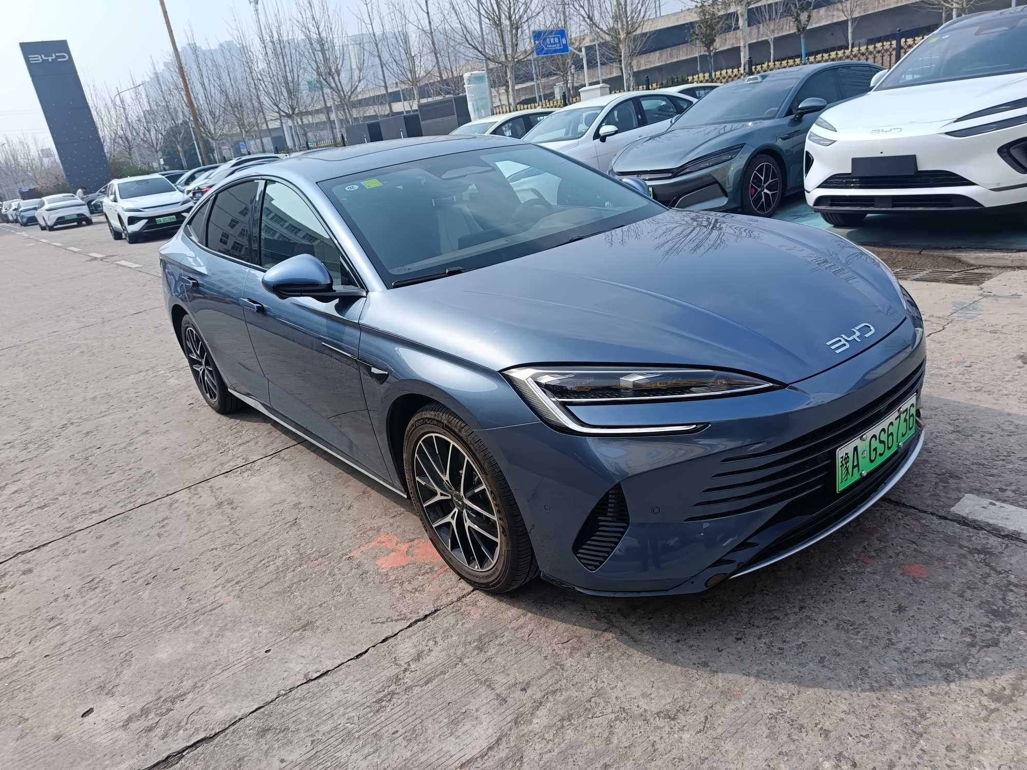 BYD Seal 07 DM-i 2025 car image #2