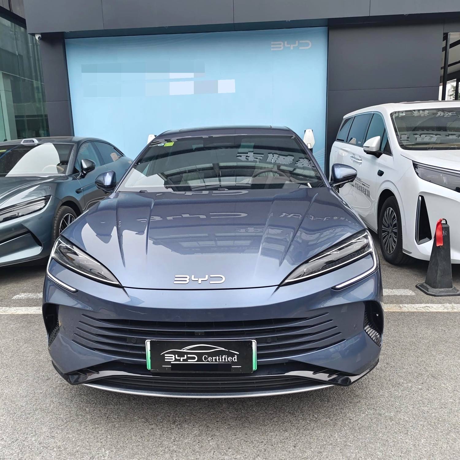 BYD Seal 07 DM-i 2025 #2 BYD Seal 07 DM-i 2025 car image #2