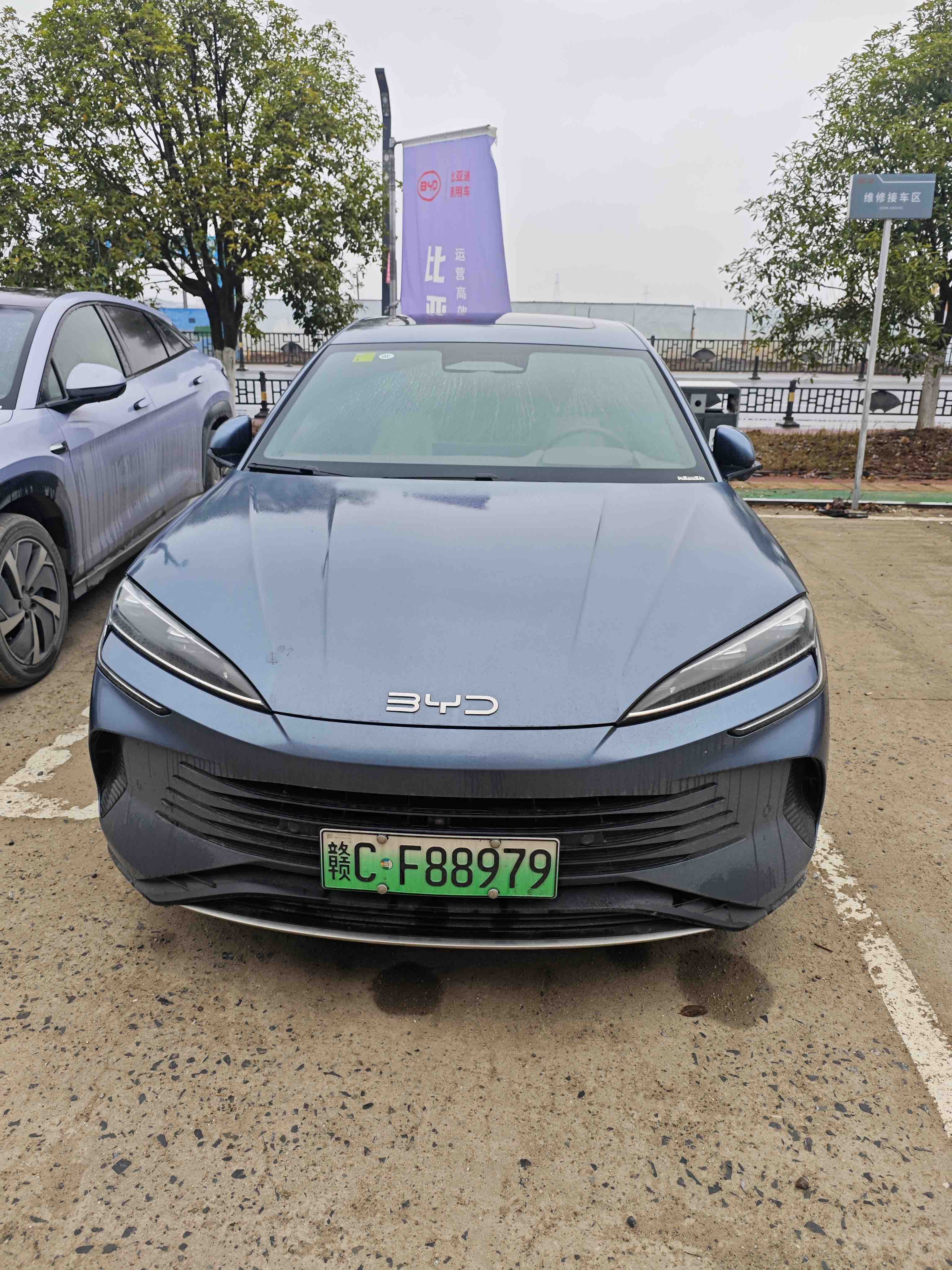 BYD Seal 07 DM-i 2025 car image #2