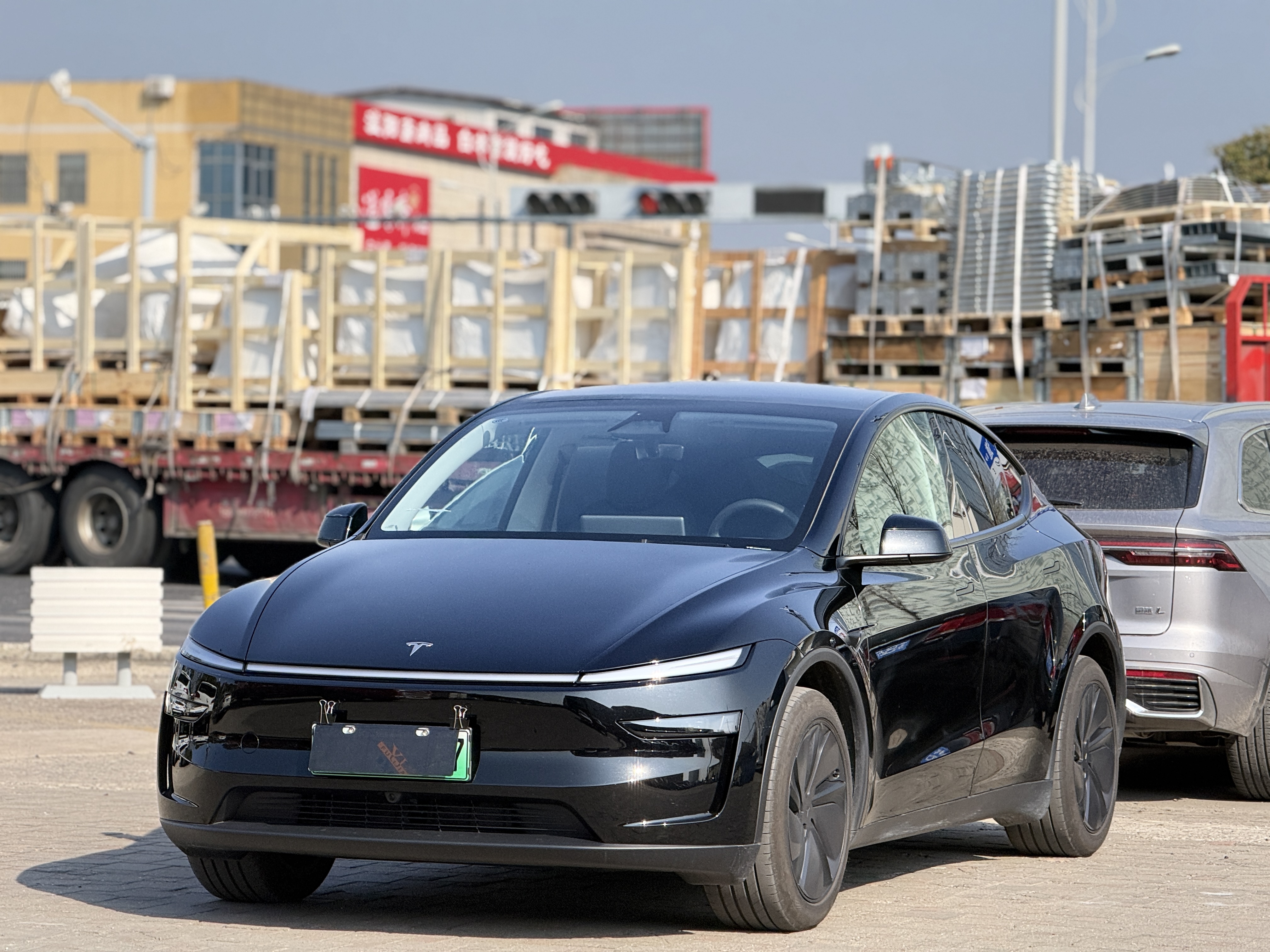 特斯拉 Model Y 2025 汽车图片 #2