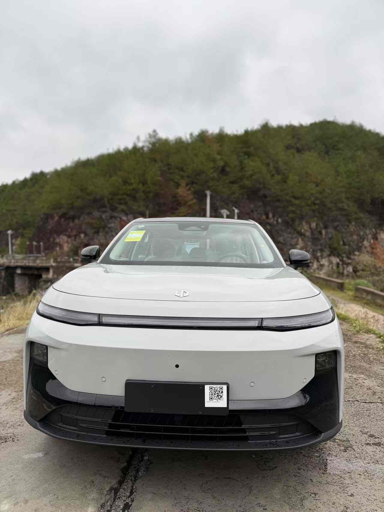 零跑汽车 零跑B10 2025 汽车图片 #2