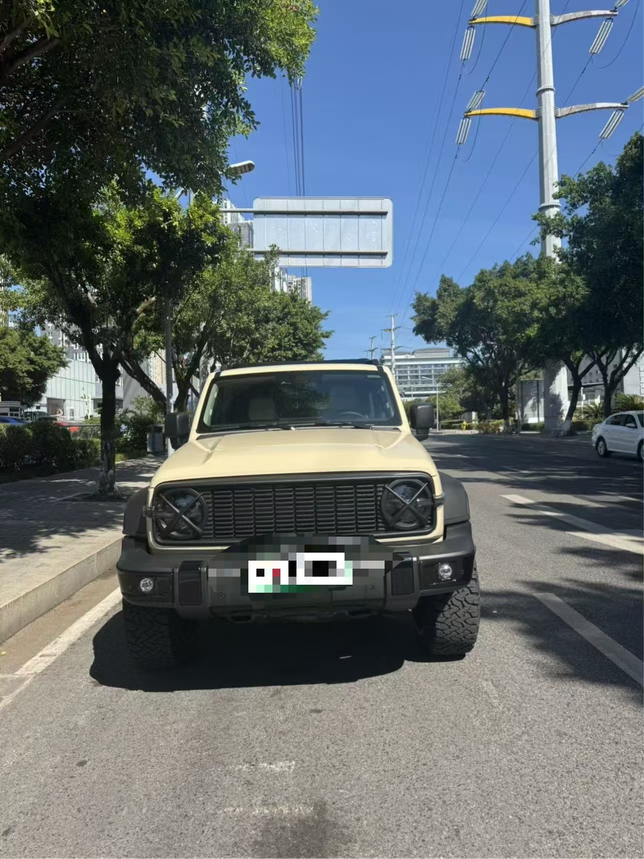 Tank 300 New Energy 2025 car image #2