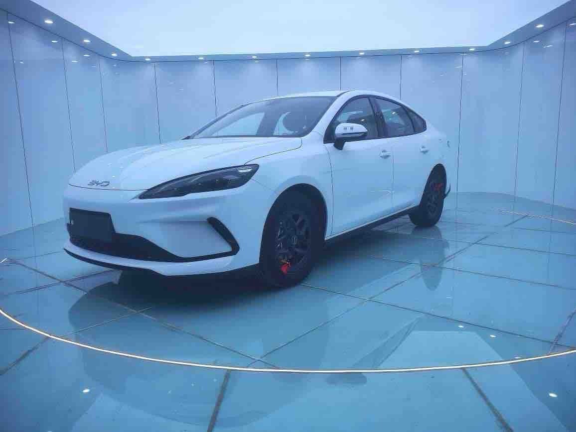 BYD Seal 2025 изображение автомобиля #2