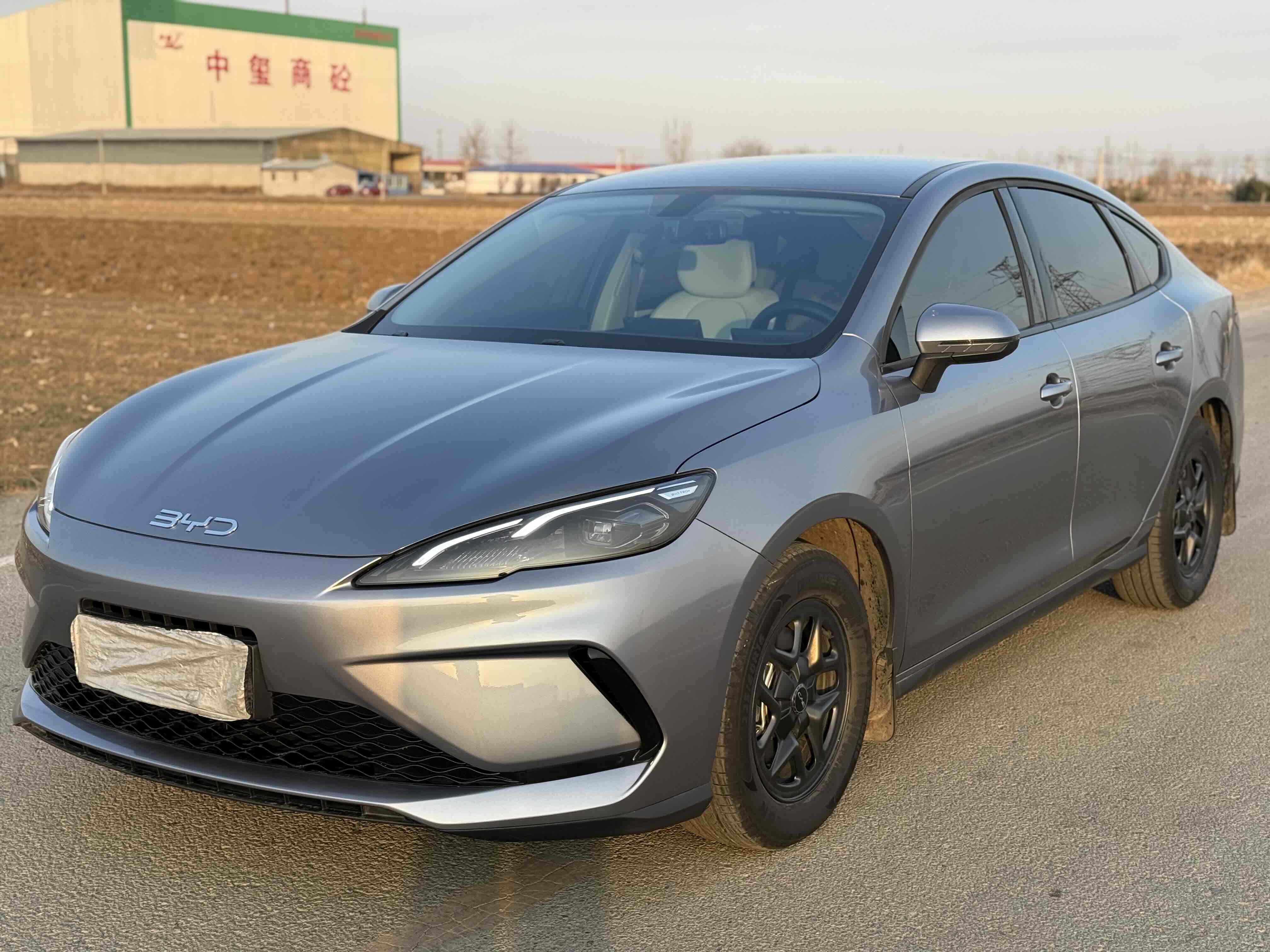 BYD Seal 05 DM-i 2025 car image #2