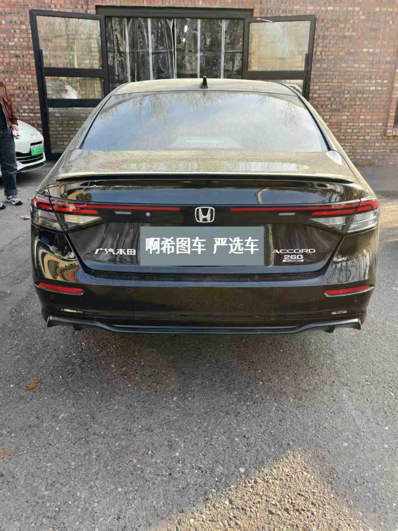 Honda Accord 2025 car image #2
