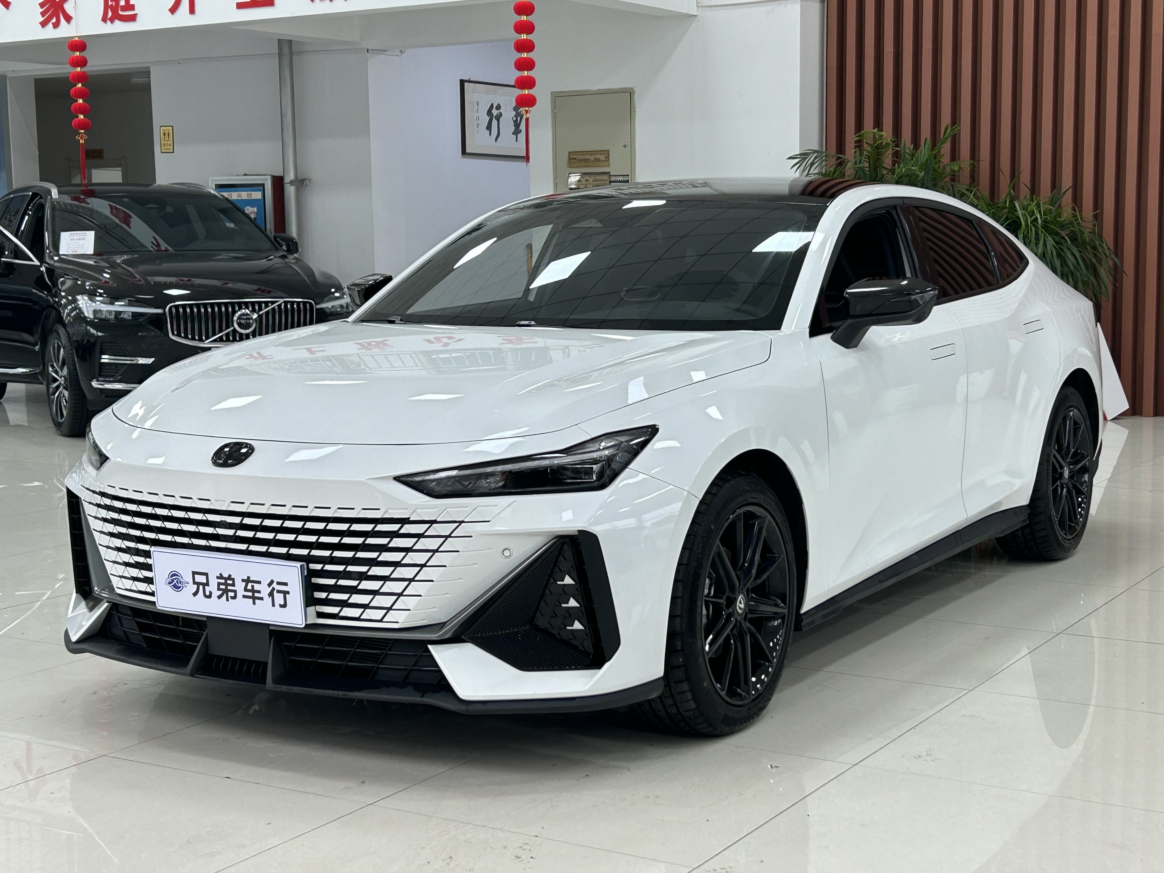 Changan UNI-V 2025 immagine di auto #2