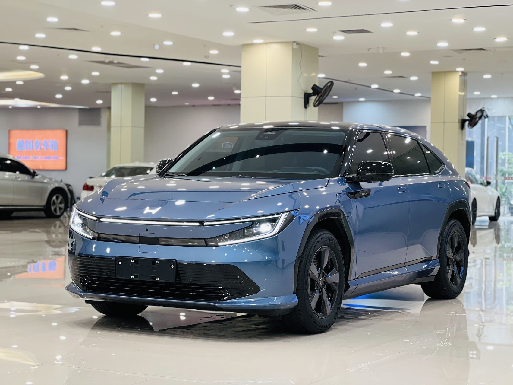 Honda P7 2025 car image #2