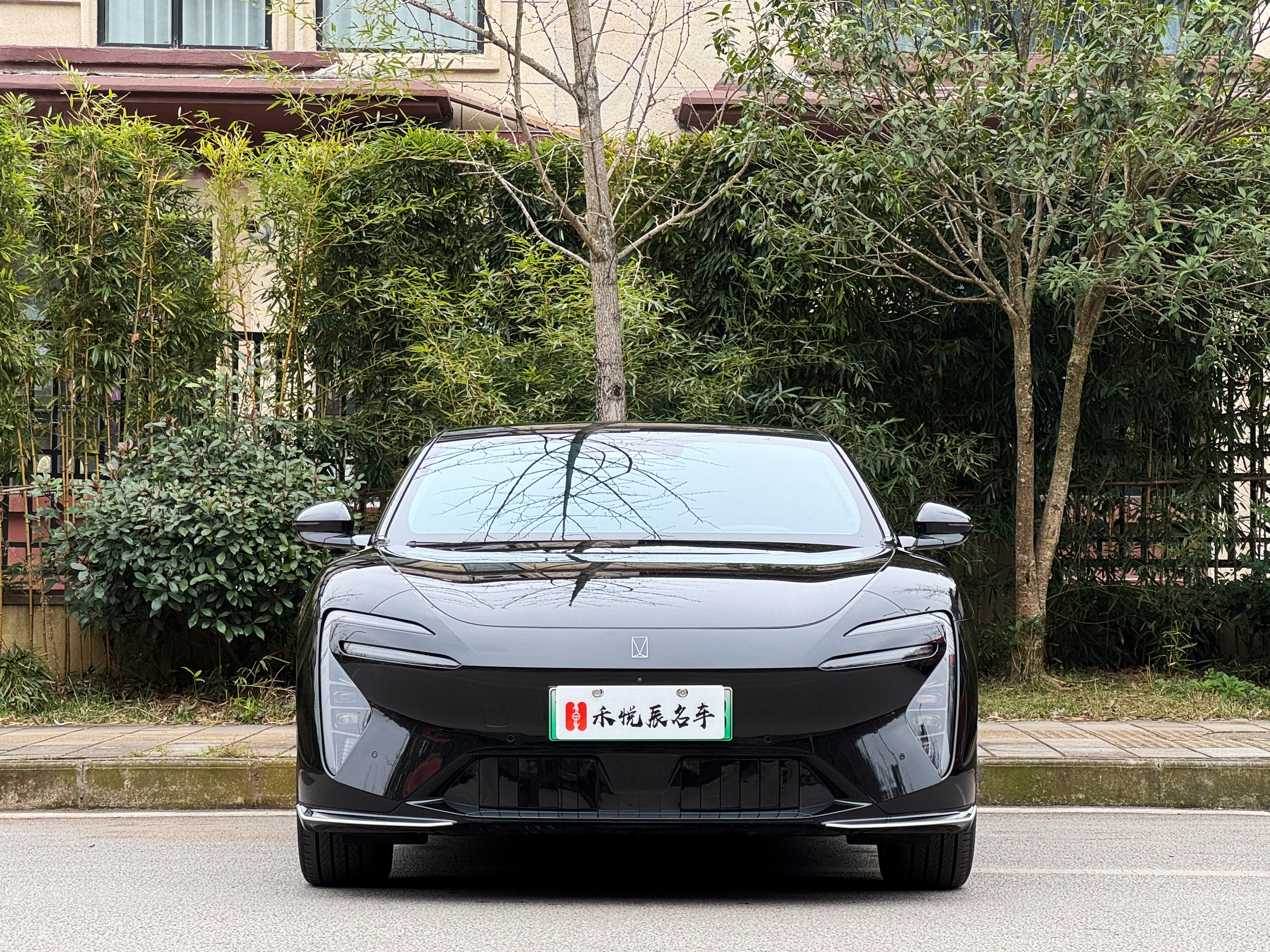 Avatr 06 2025 #2 Avatr 06 2025 car image #2