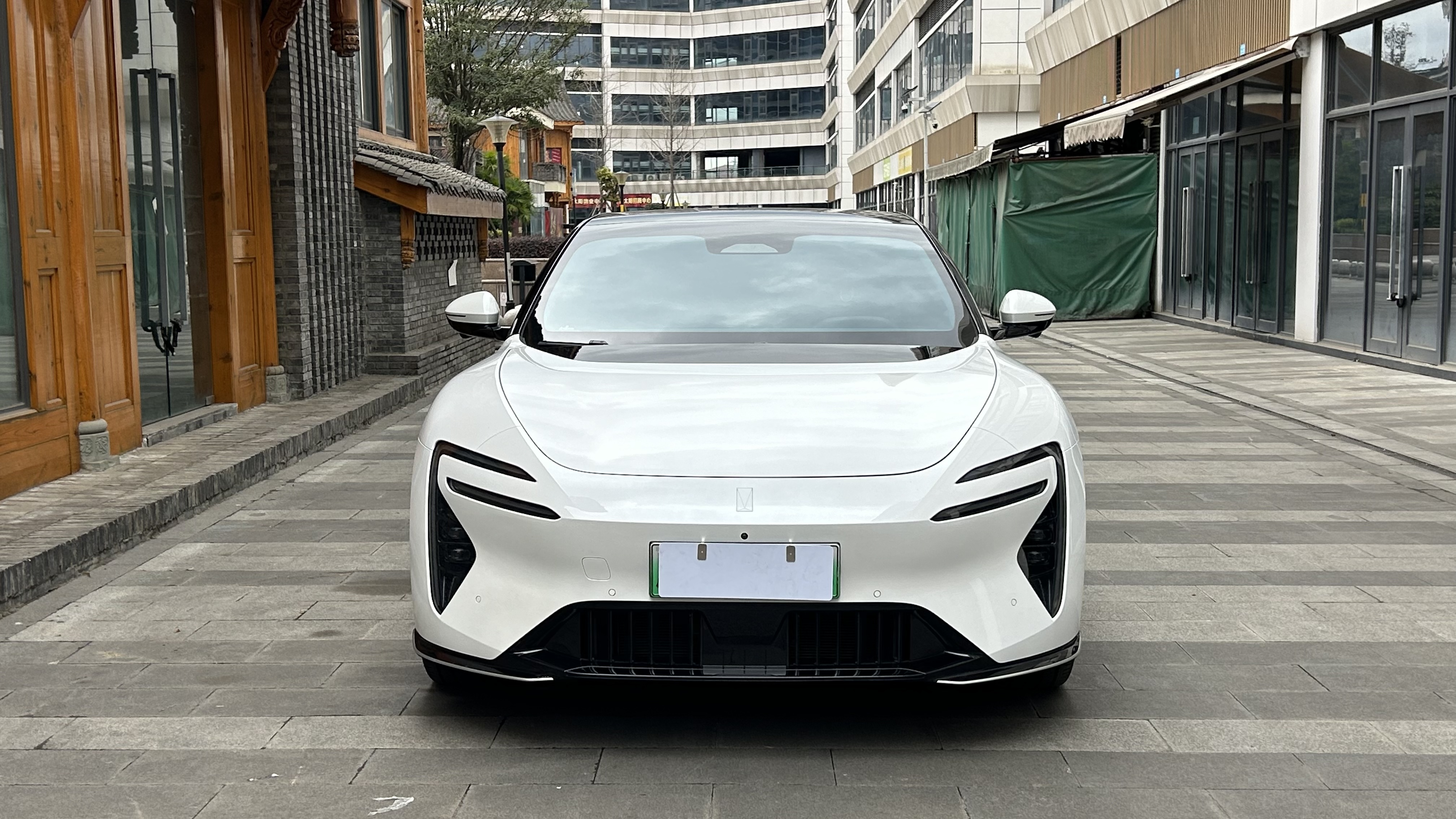 Avatr 06 2025 imagen de coche #2