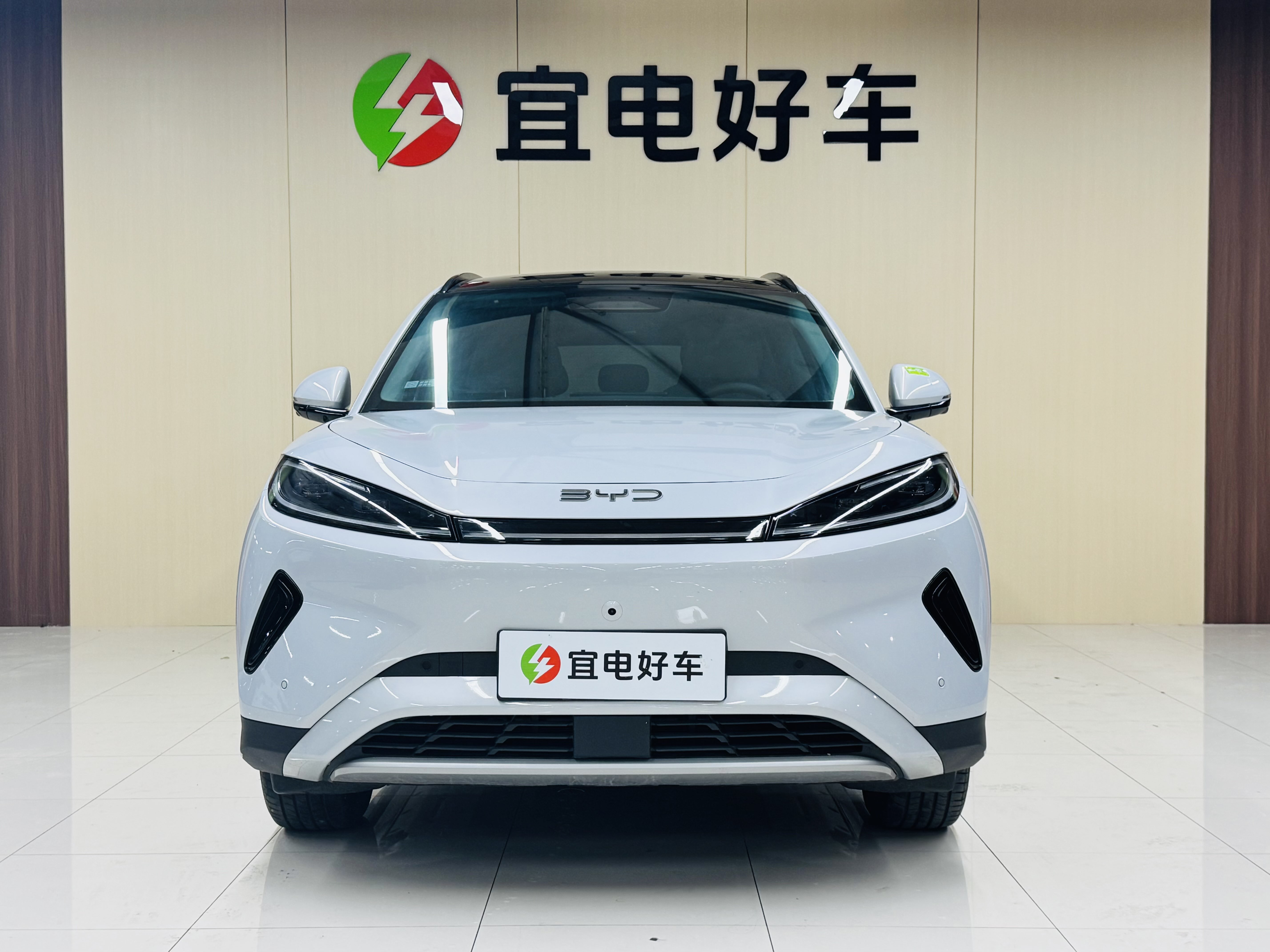 BYD Sea Lion 05 EV 2025 #2 BYD Sea Lion 05 EV 2025 car image #2