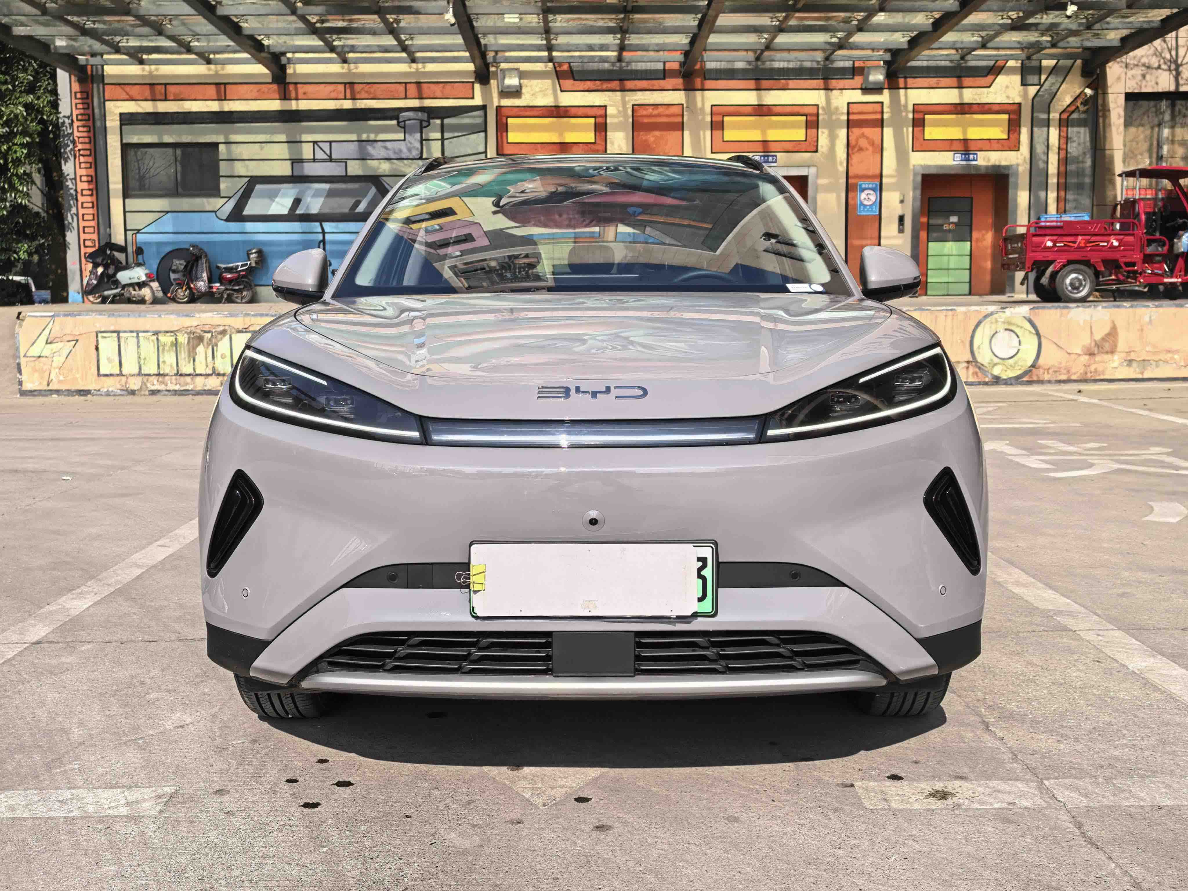 BYD Sea Lion 05 EV 2025 car image #2