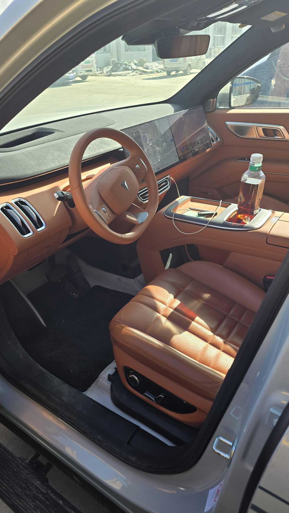 Deepal S09 2025 car image #2