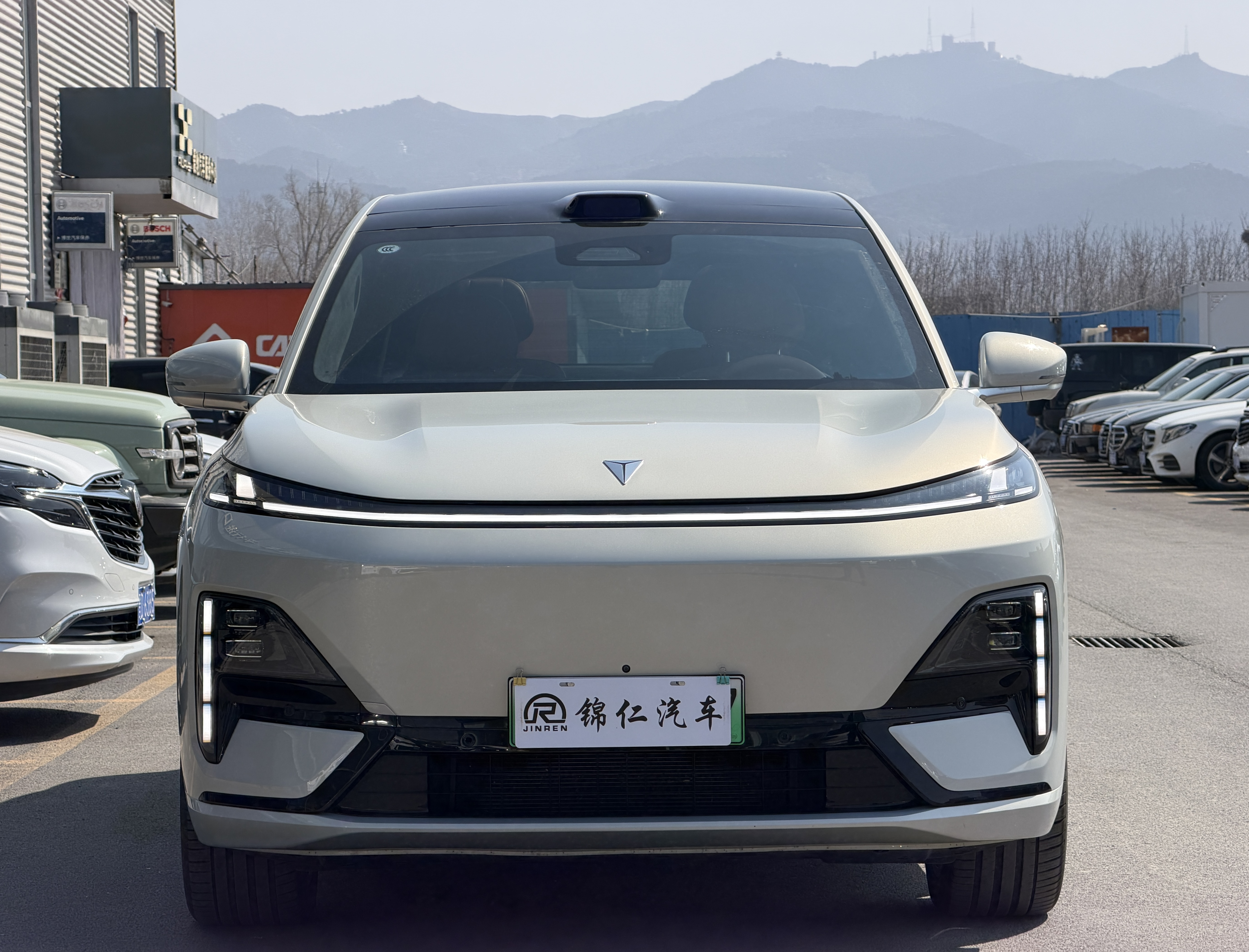 Deepal S09 2025 immagine di auto #2