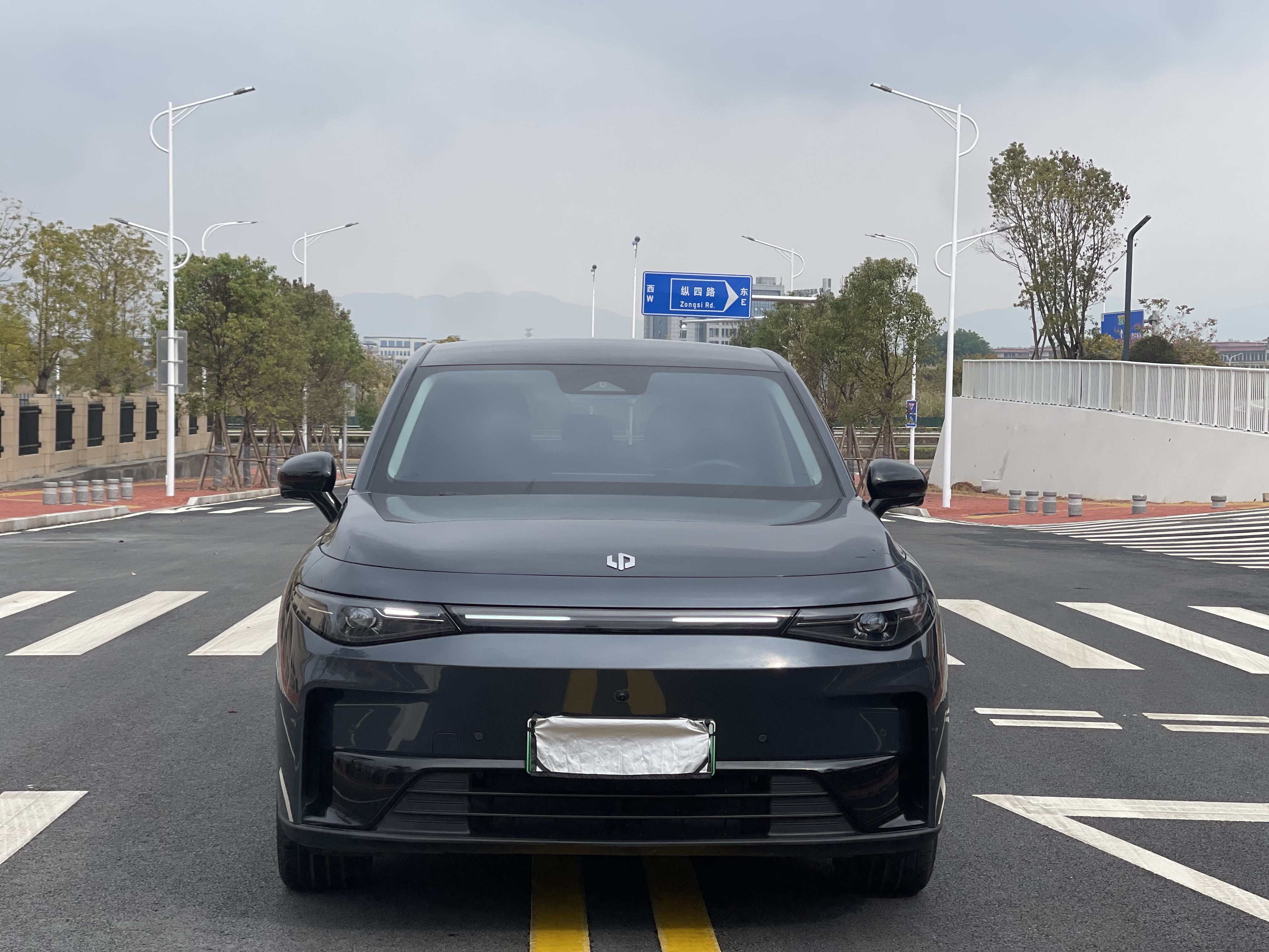 零跑汽车 零跑C10 2025 汽车图片 #2