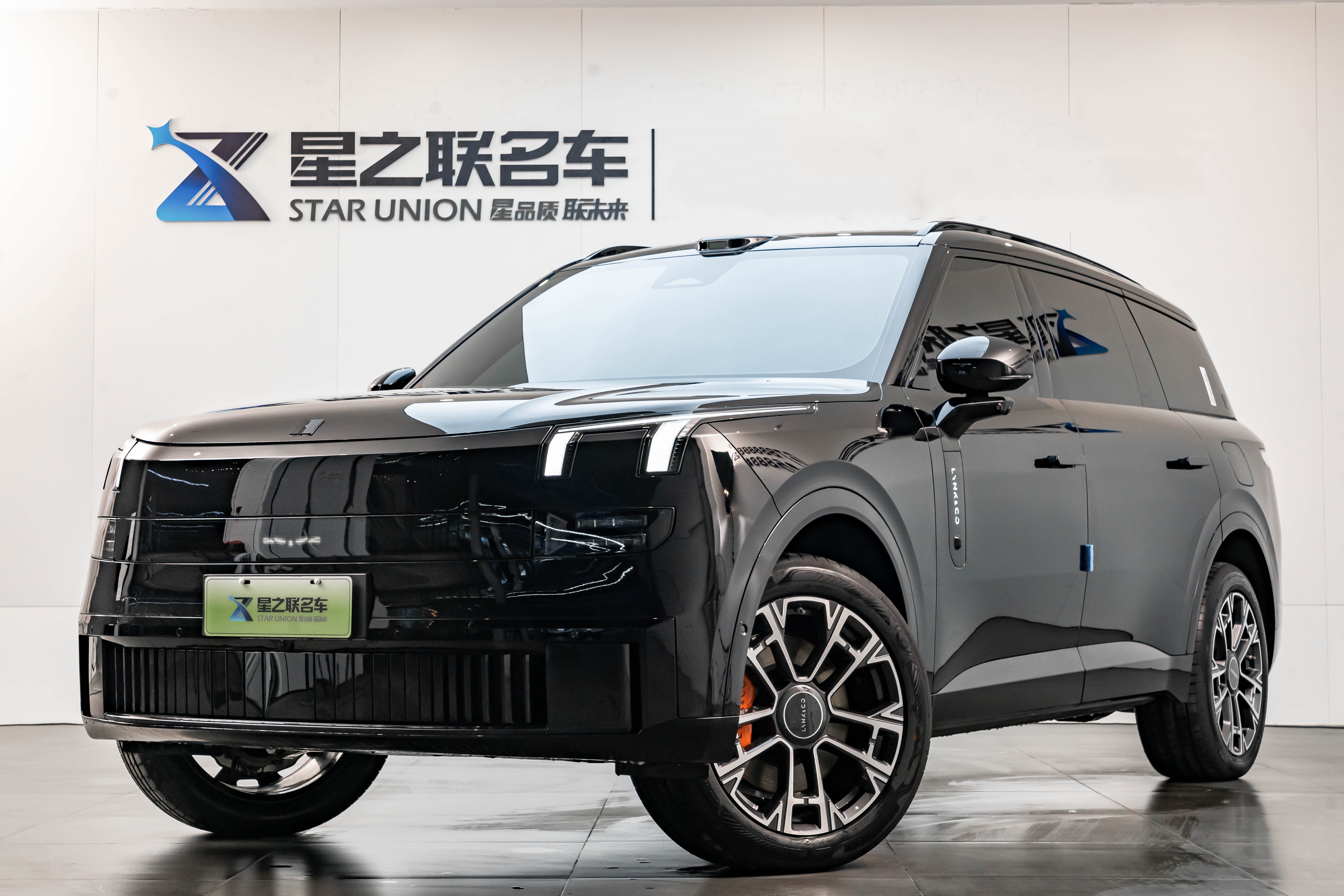 Lynk & Co 900 2025 #2 Lynk & Co 900 2025 car image #2