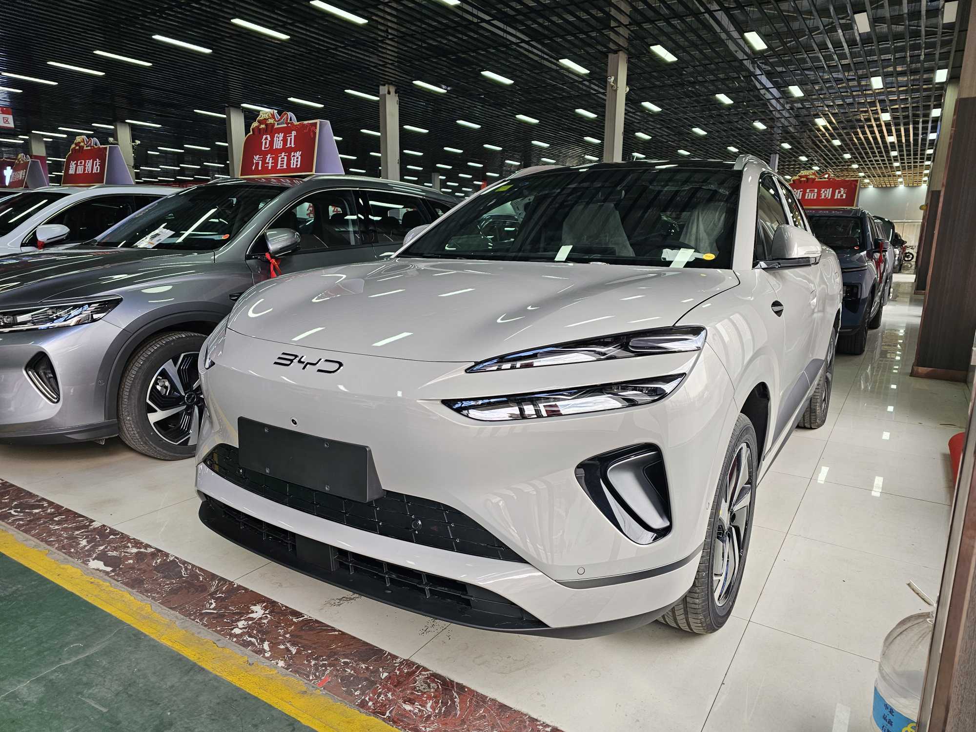 BYD Sea Lion 06 New Energy 2026 car image #2