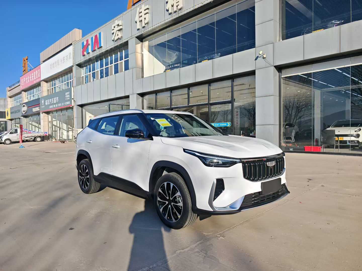 GEELY Boyue 2026 car image #2