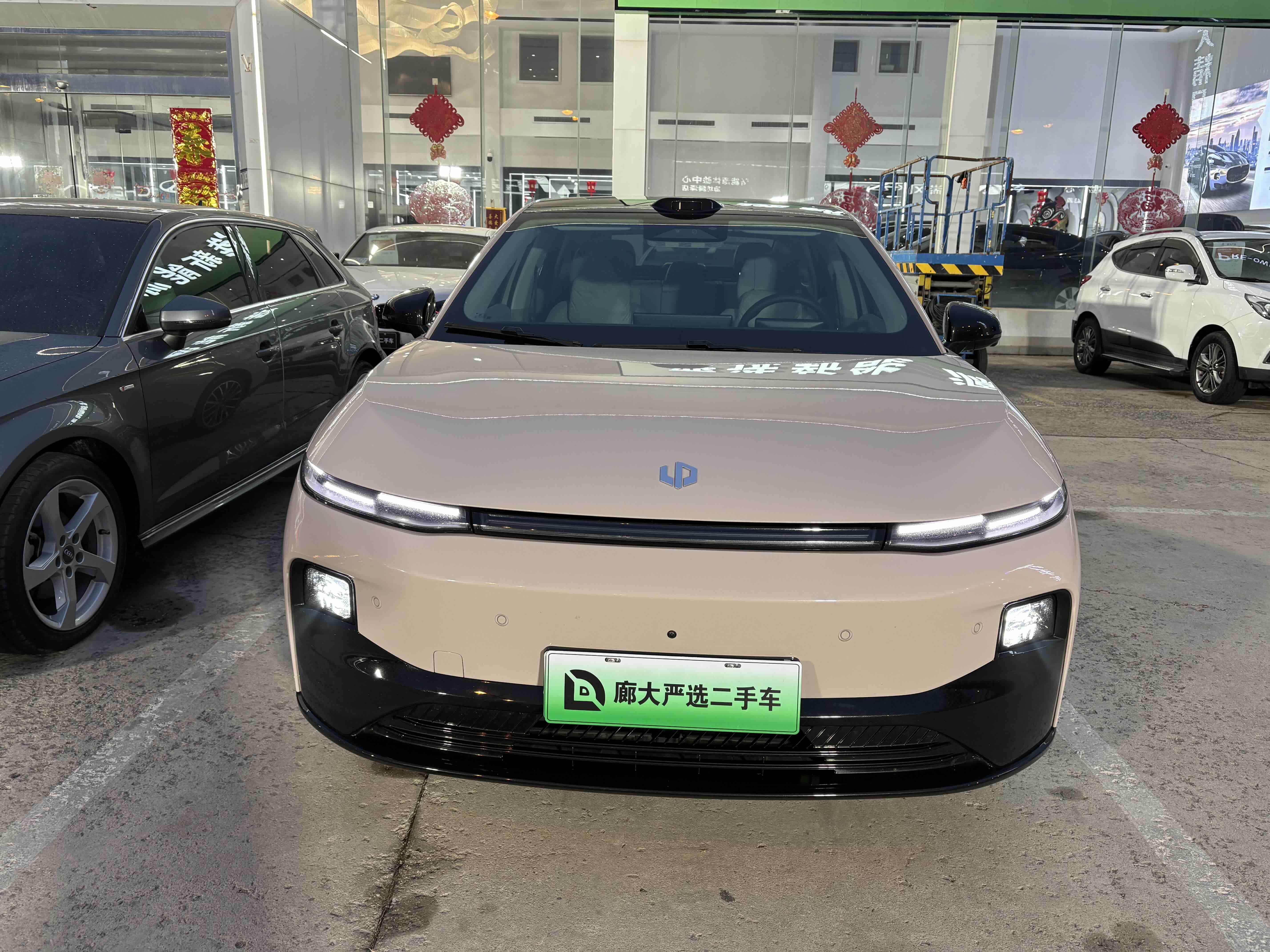 零跑汽车 零跑B01 2025 汽车图片 #2