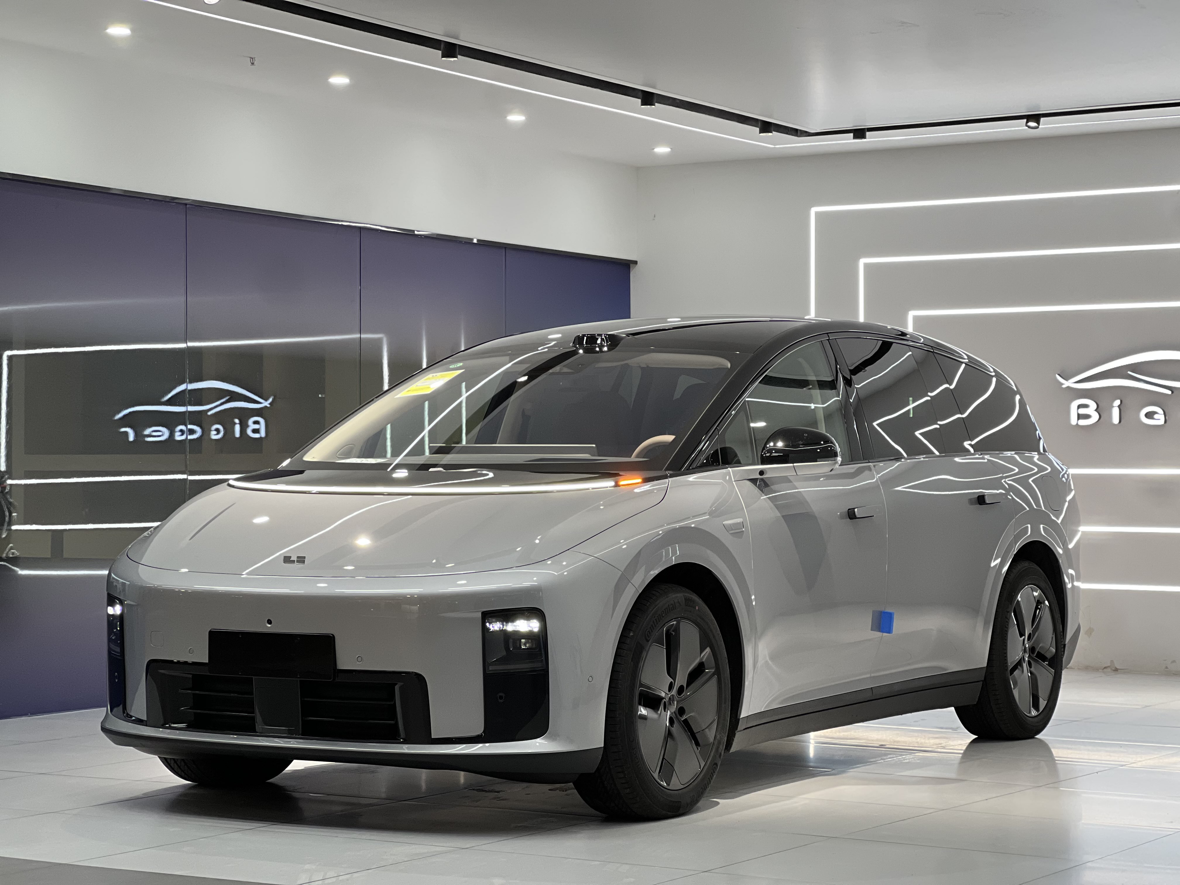 Li i8 2025 изображение автомобиля #2