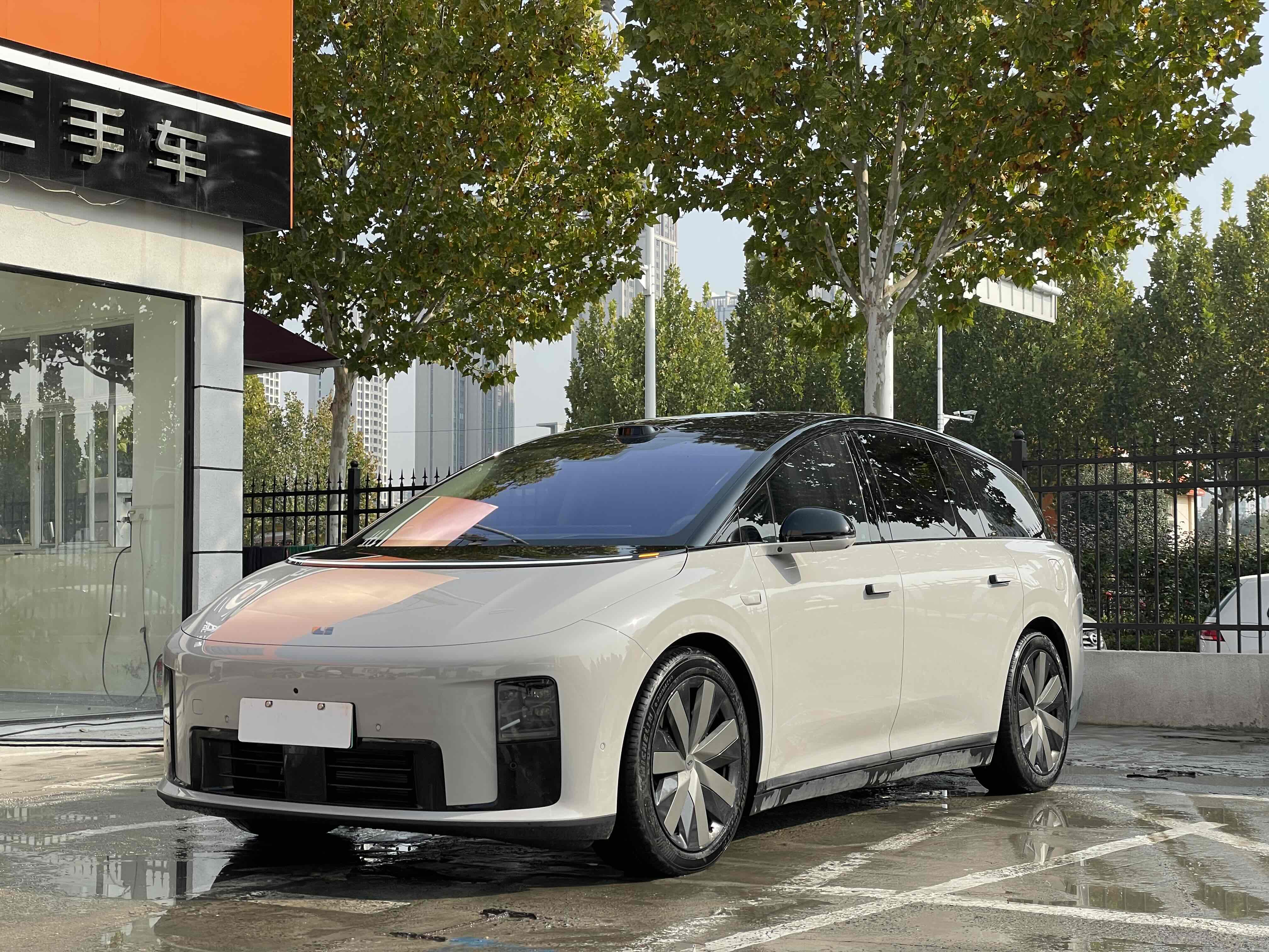 Li i8 2025 изображение автомобиля #2