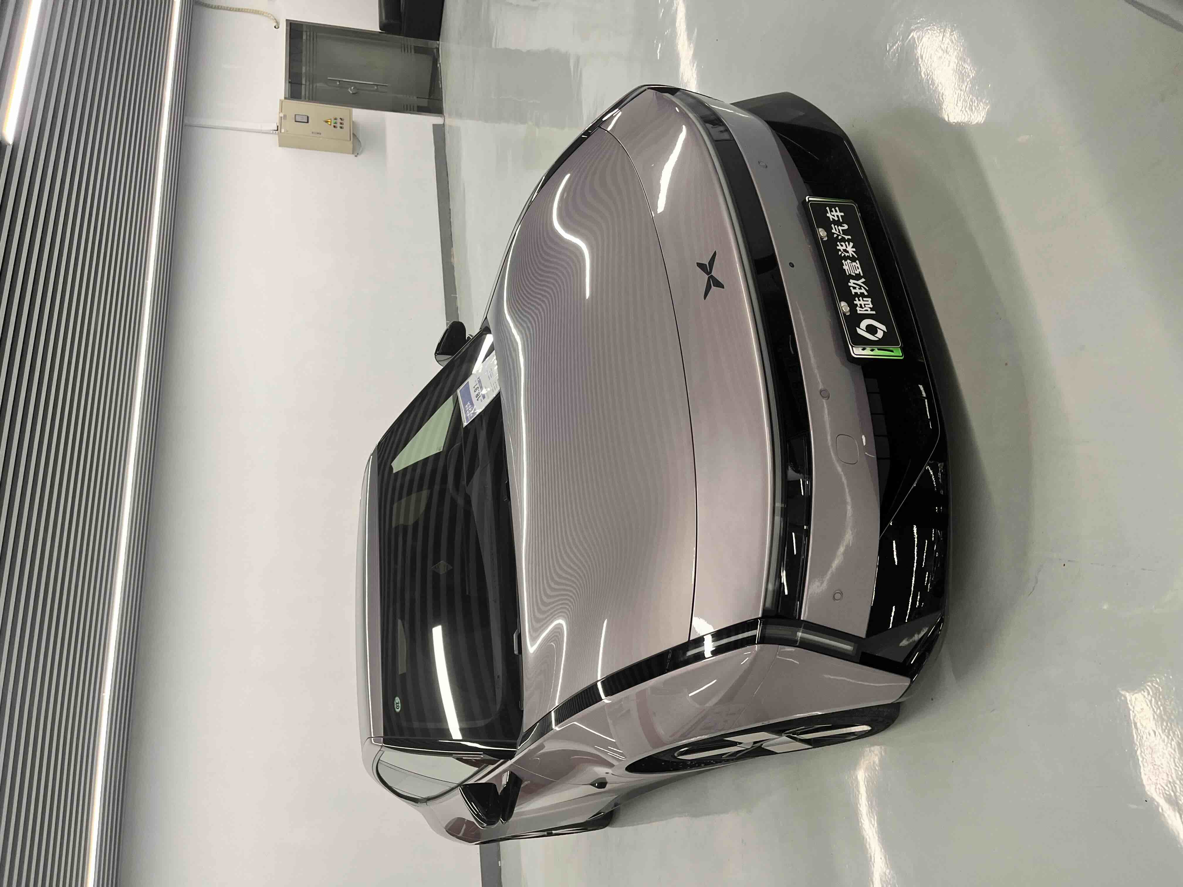 Xpeng P7 2025 صورة سيارة #2