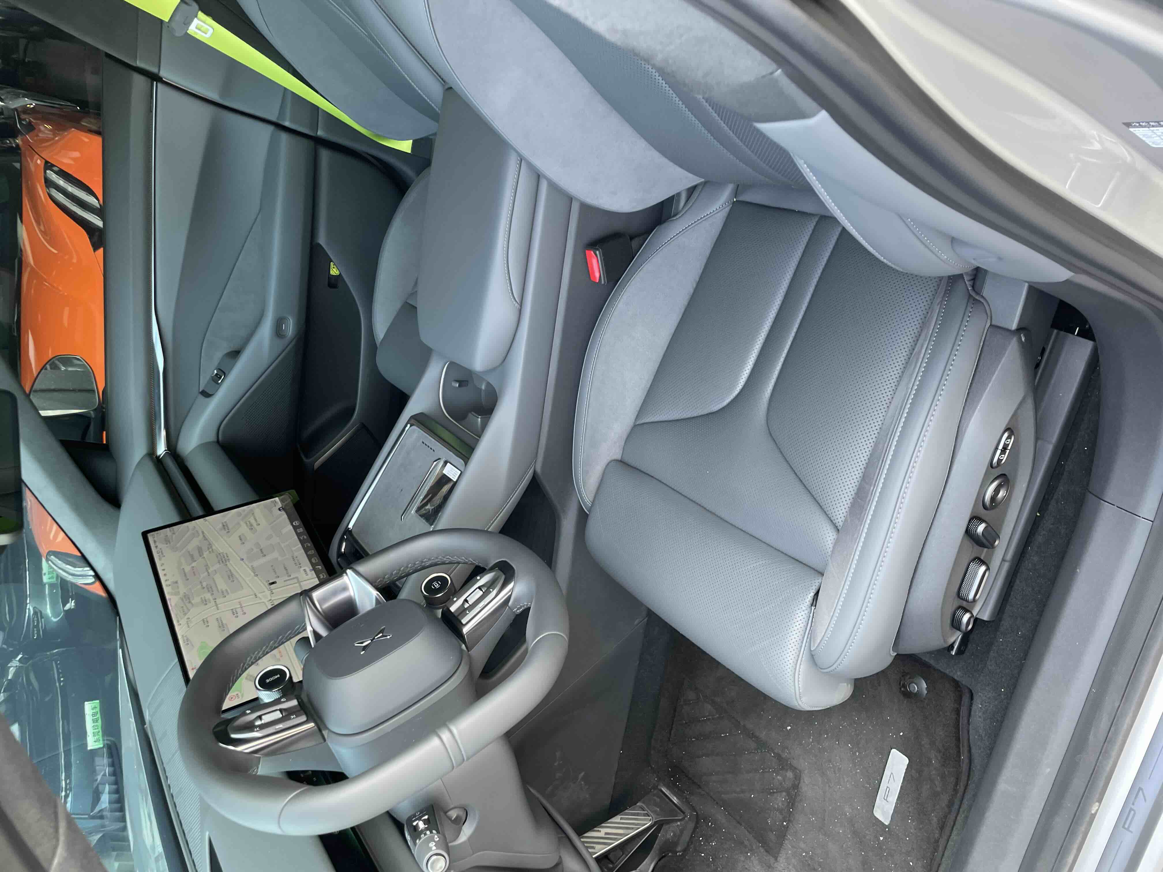 小鹏 小鹏P7 2025 汽车图片 #2