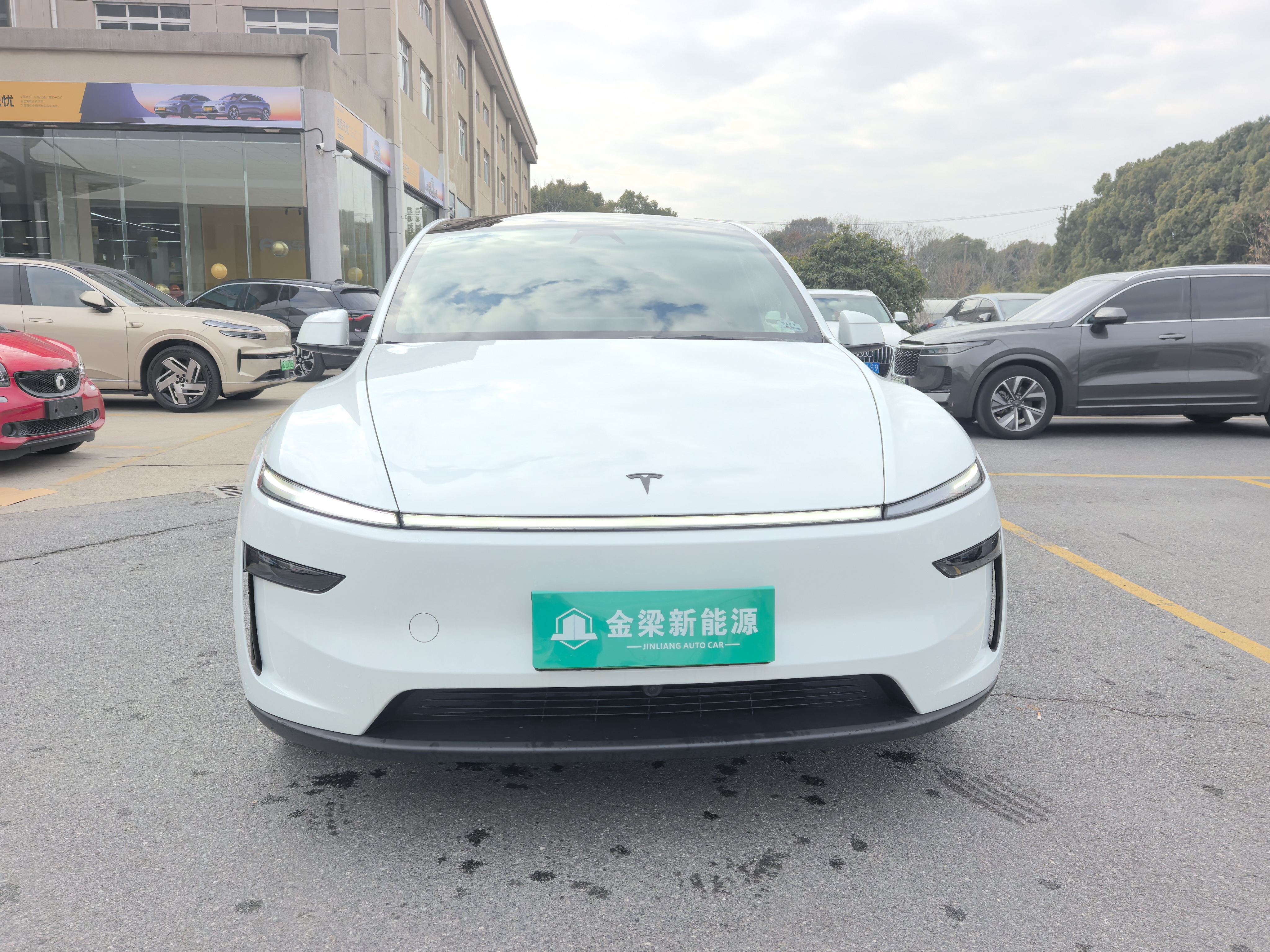 特斯拉 Model Y L 2025 汽车图片 #2