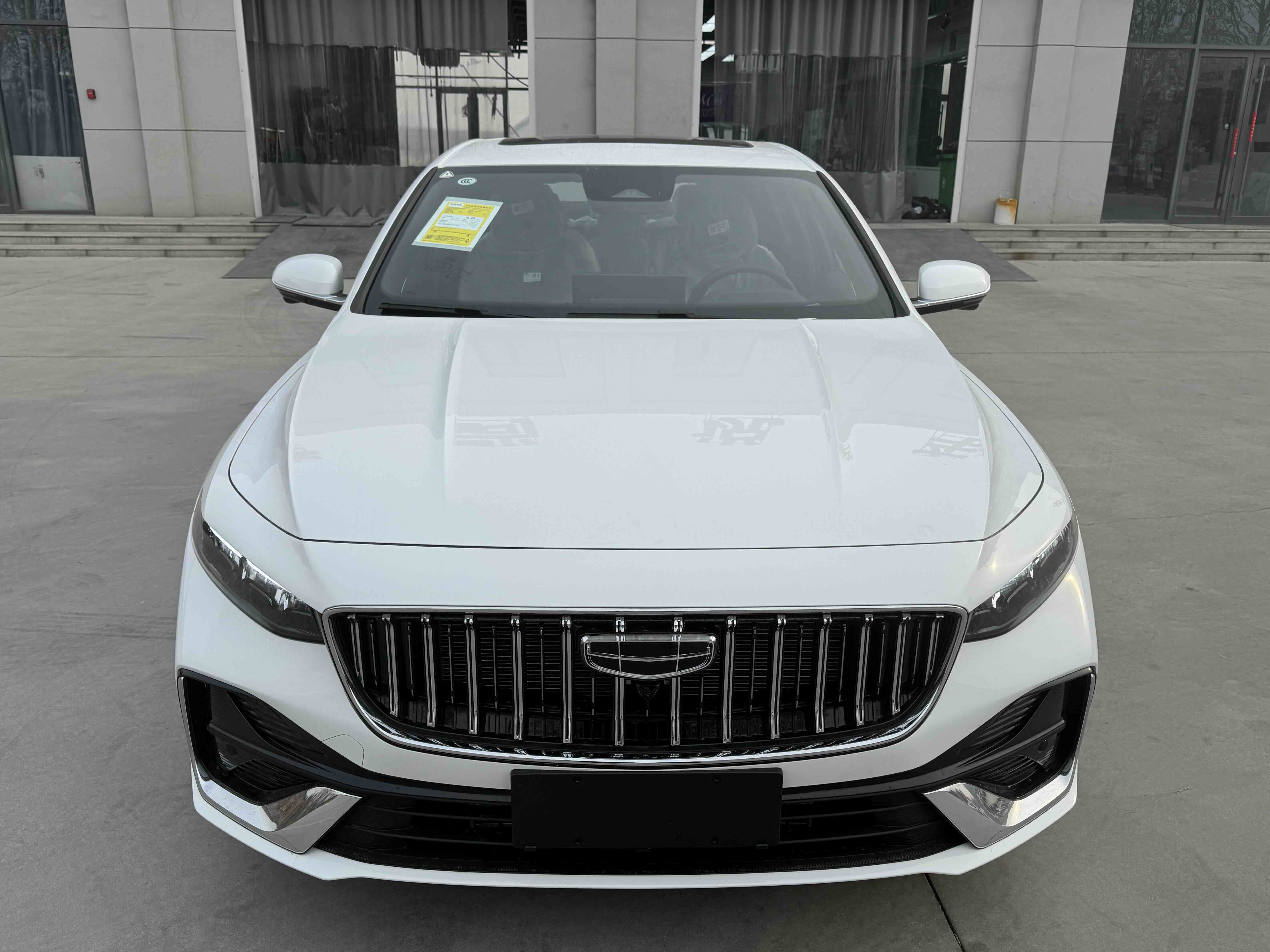 GEELY Preface 2026 car image #2