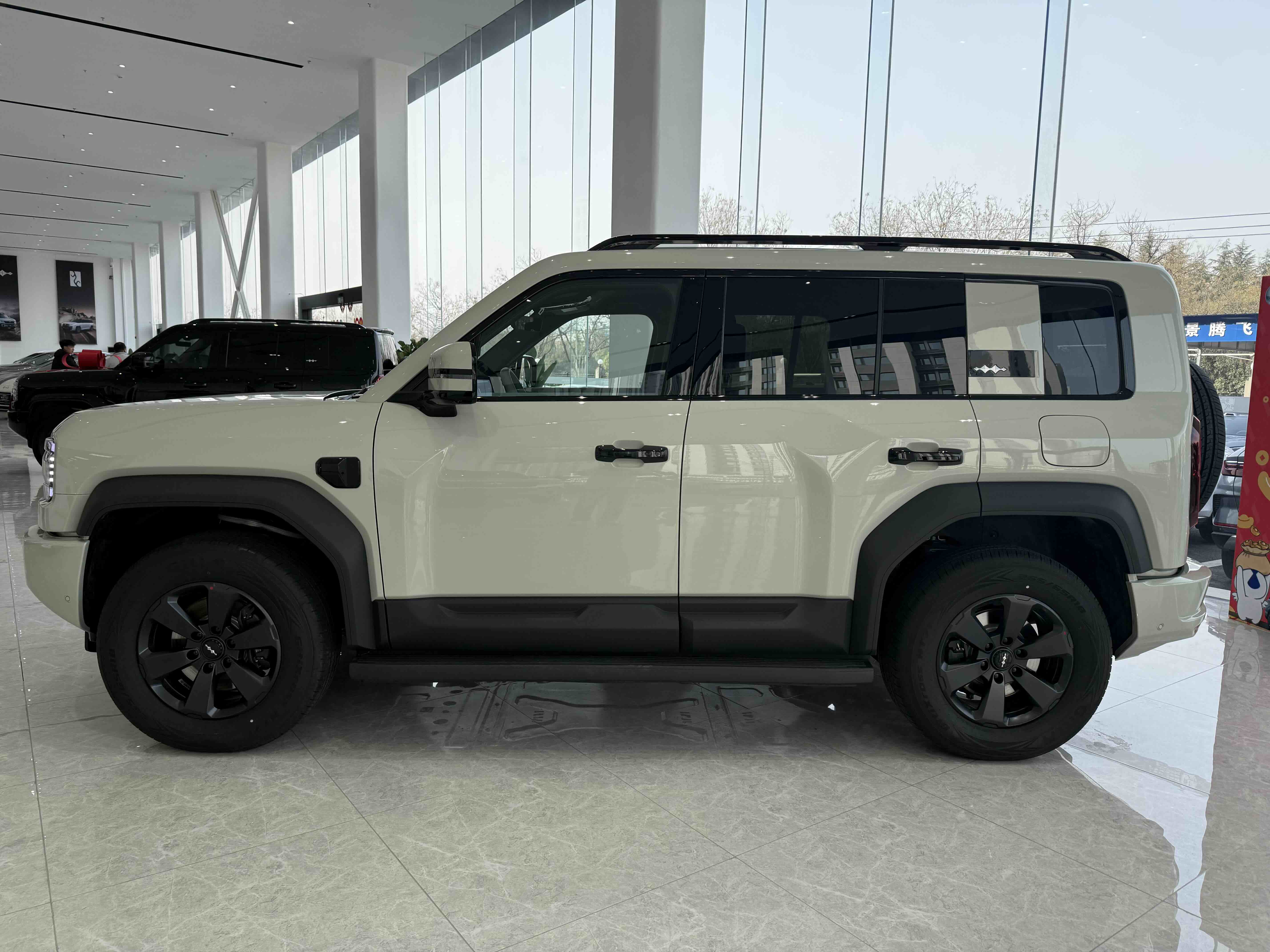 FangChengBao 2026 car image #2