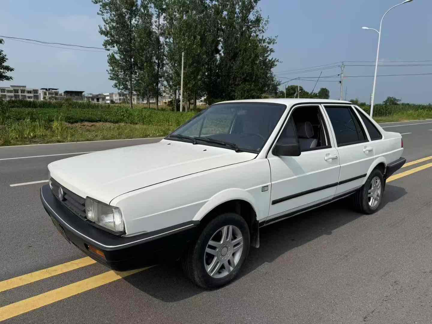 Volkswagen Santana Classic 2011 #2 Volkswagen Santana Classic 2011 car image #2