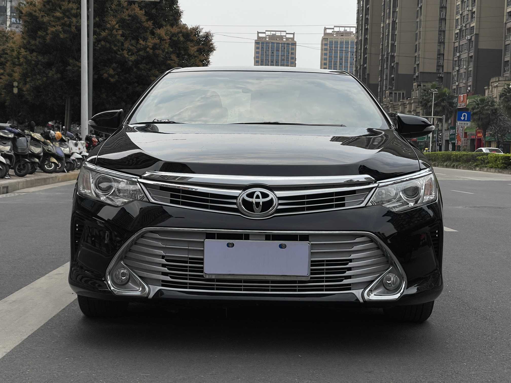 Toyota Camry 2016 car image #2