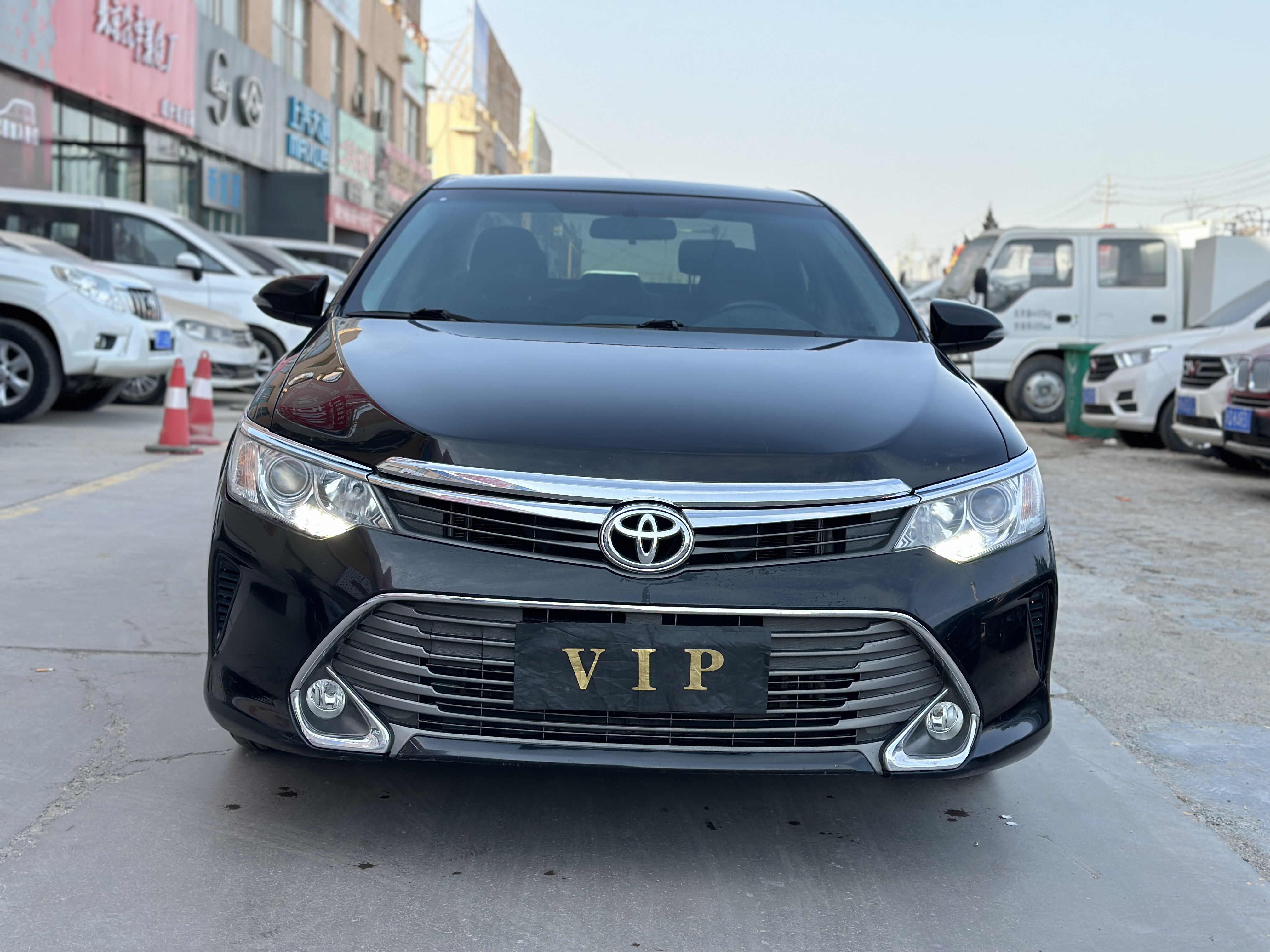 Toyota Camry 2015 car image #2