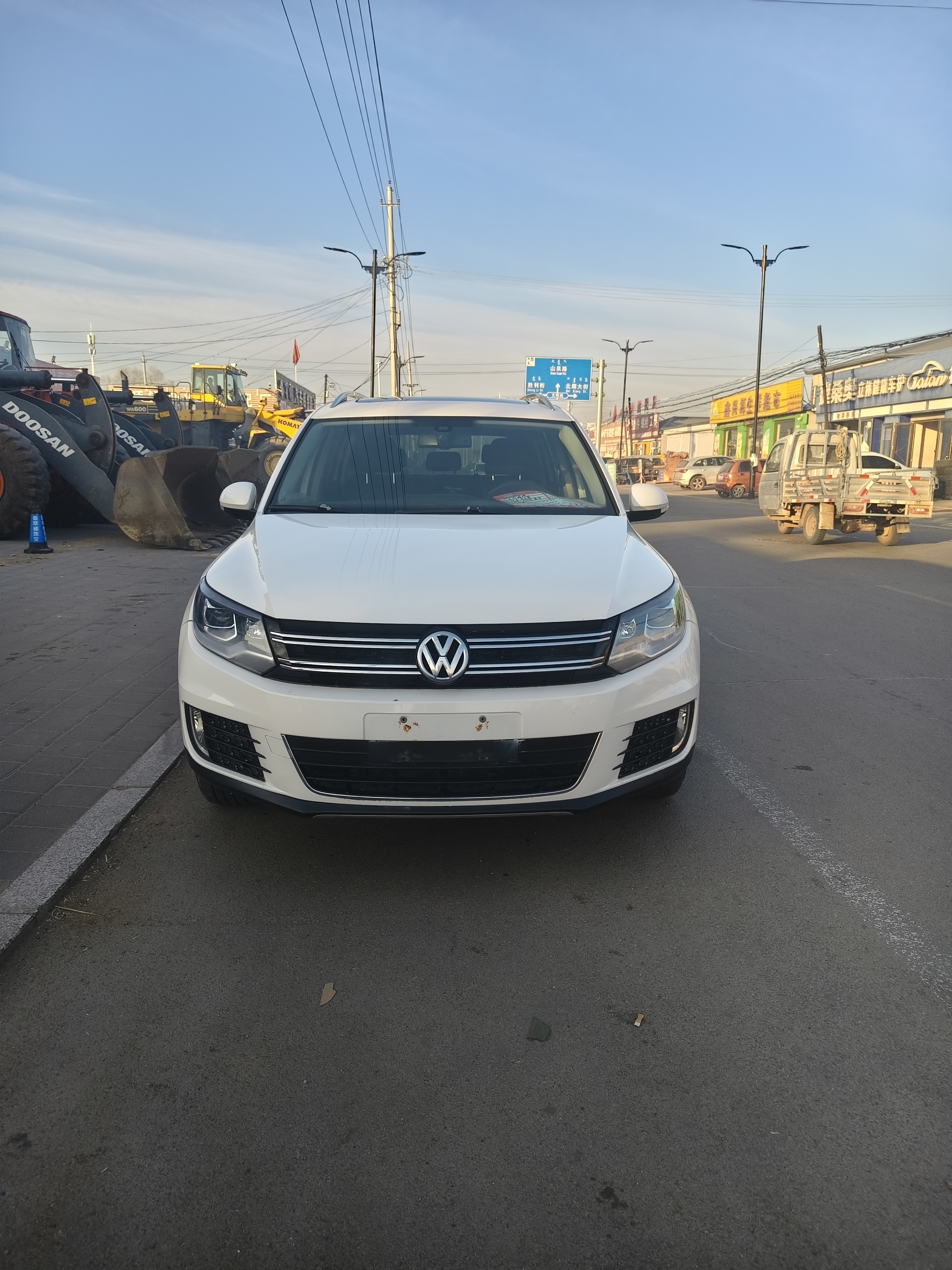 Volkswagen Tiguan 2015 #2 Volkswagen Tiguan 2015 car image #2