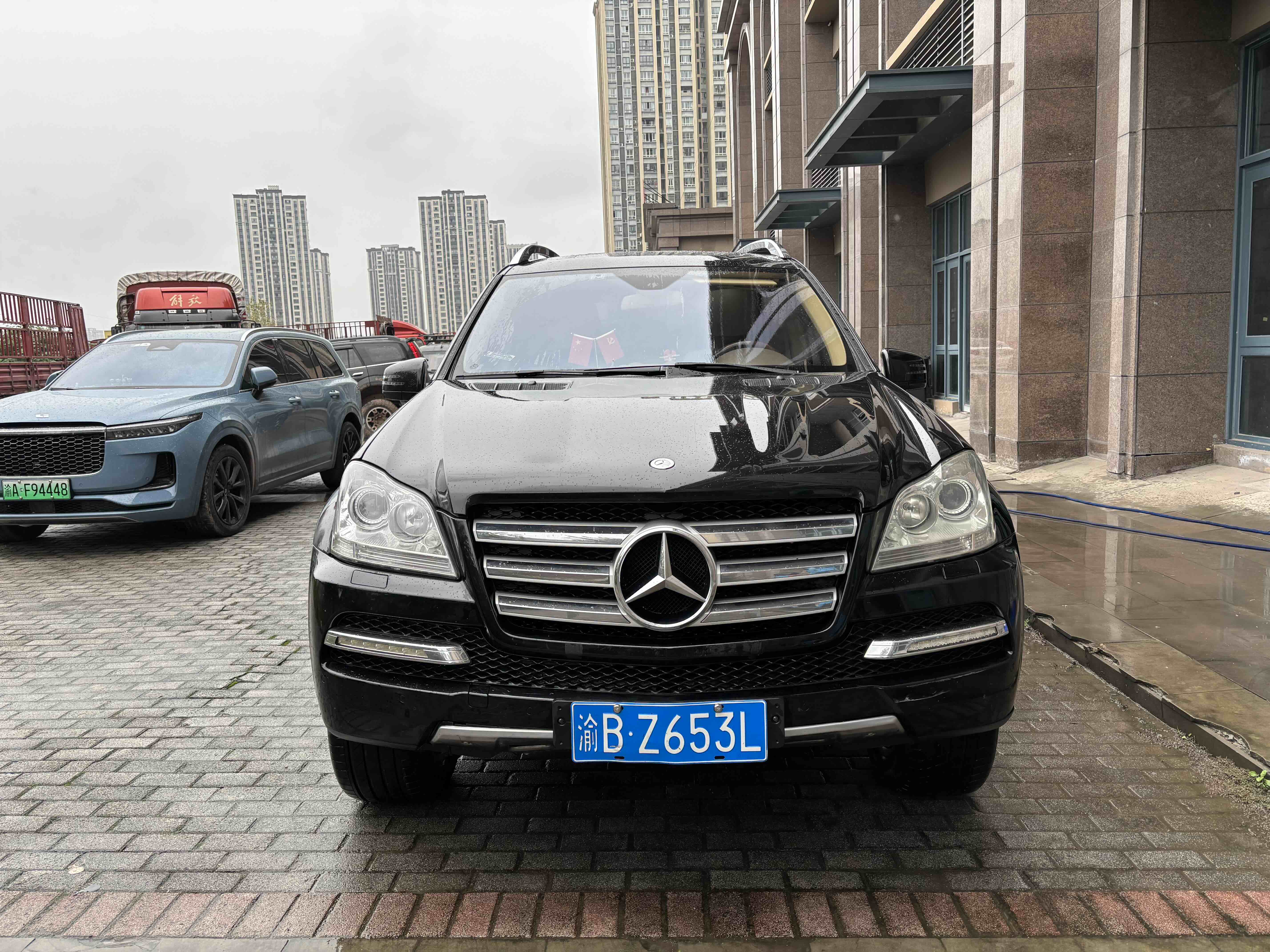 Mercedes-Benz GL Class 2011 car image #2