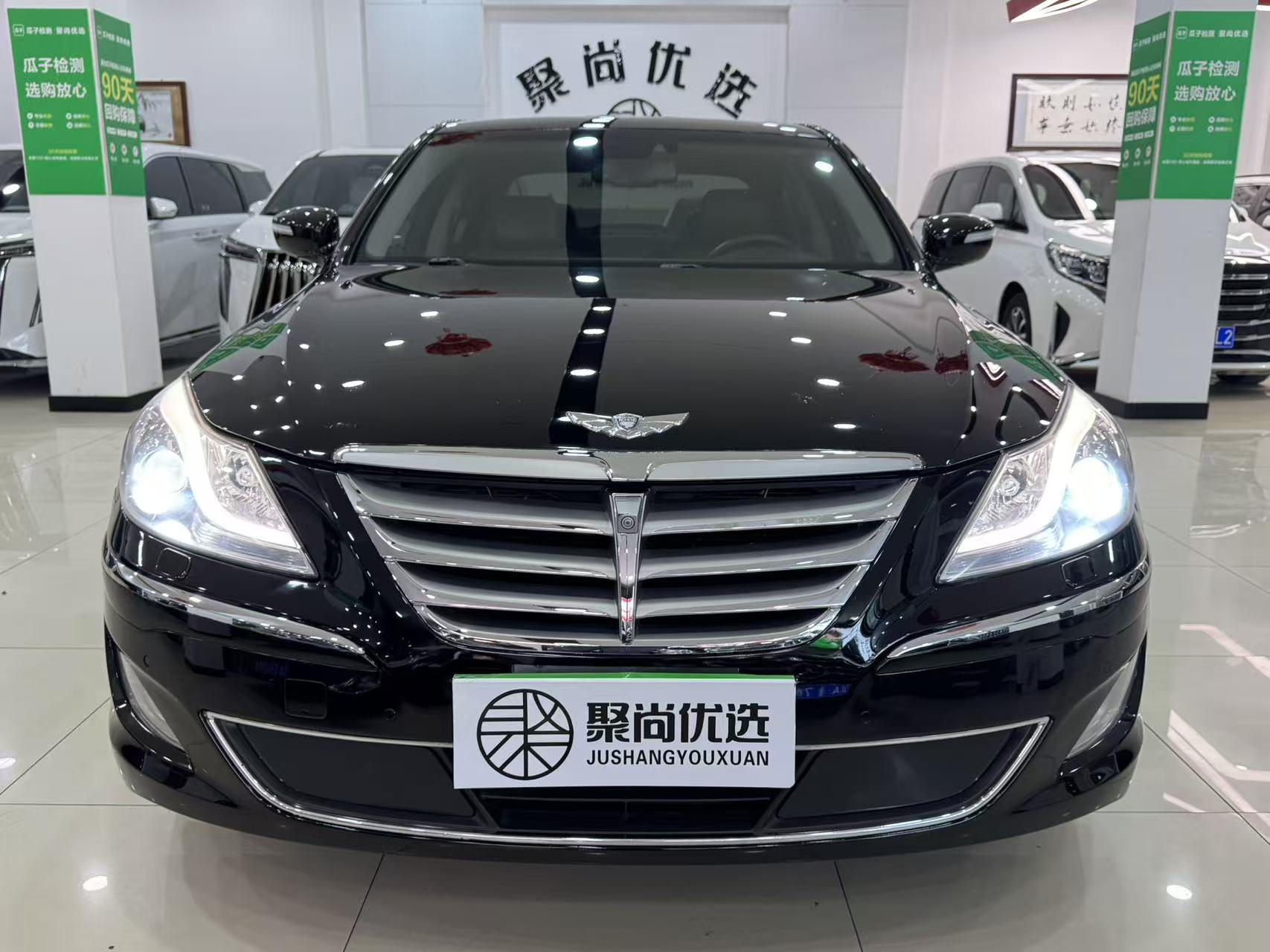 Hyundai Rohens 2013 #2 Hyundai Rohens 2013 car image #2