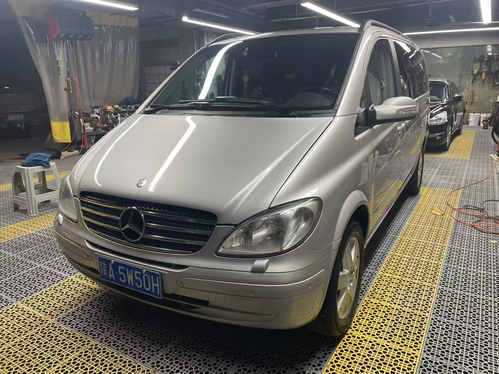 Mercedes-Benz Viano (Imported) 2008 car image #2